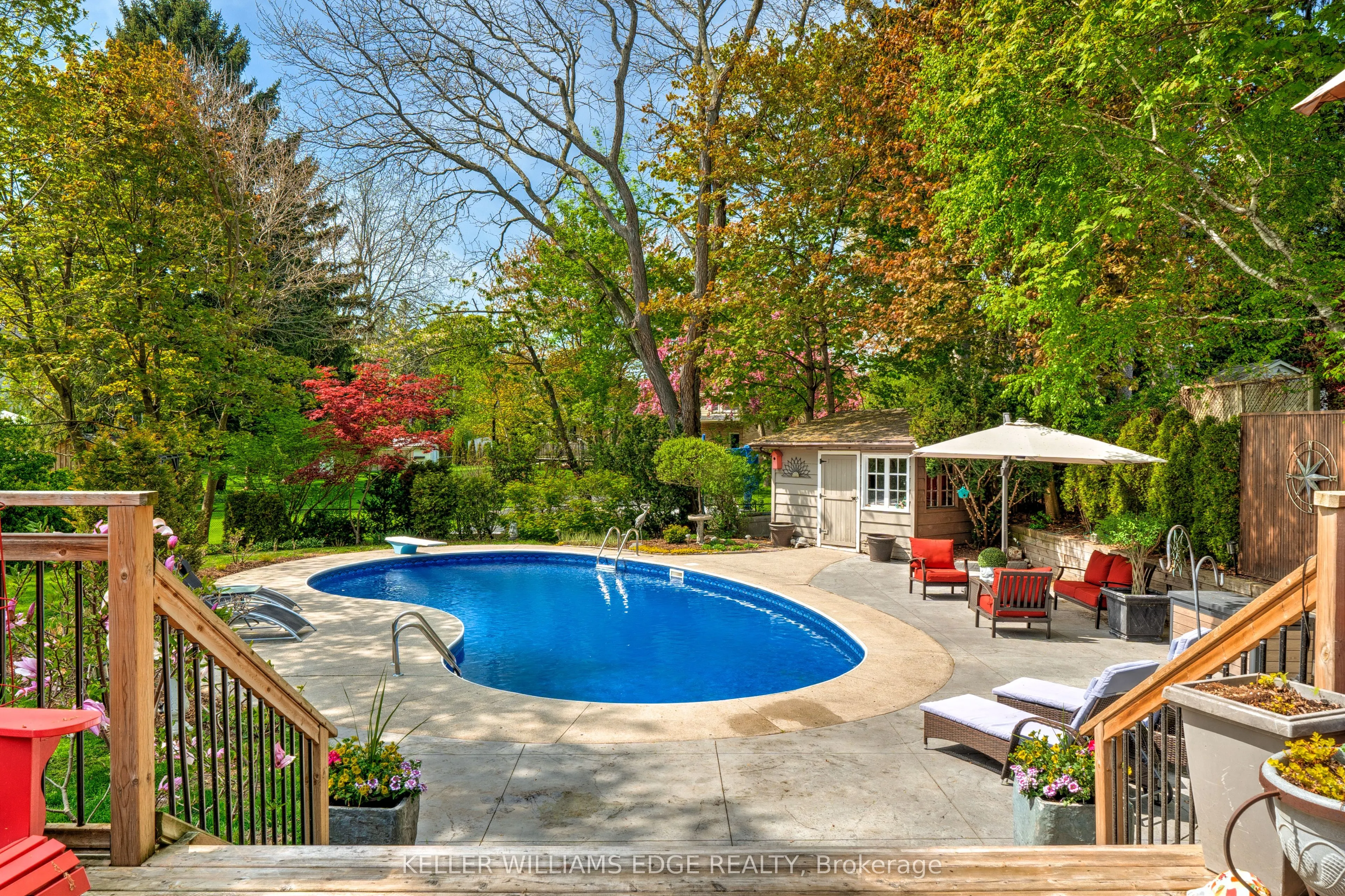 4391 Lakeshore Road
