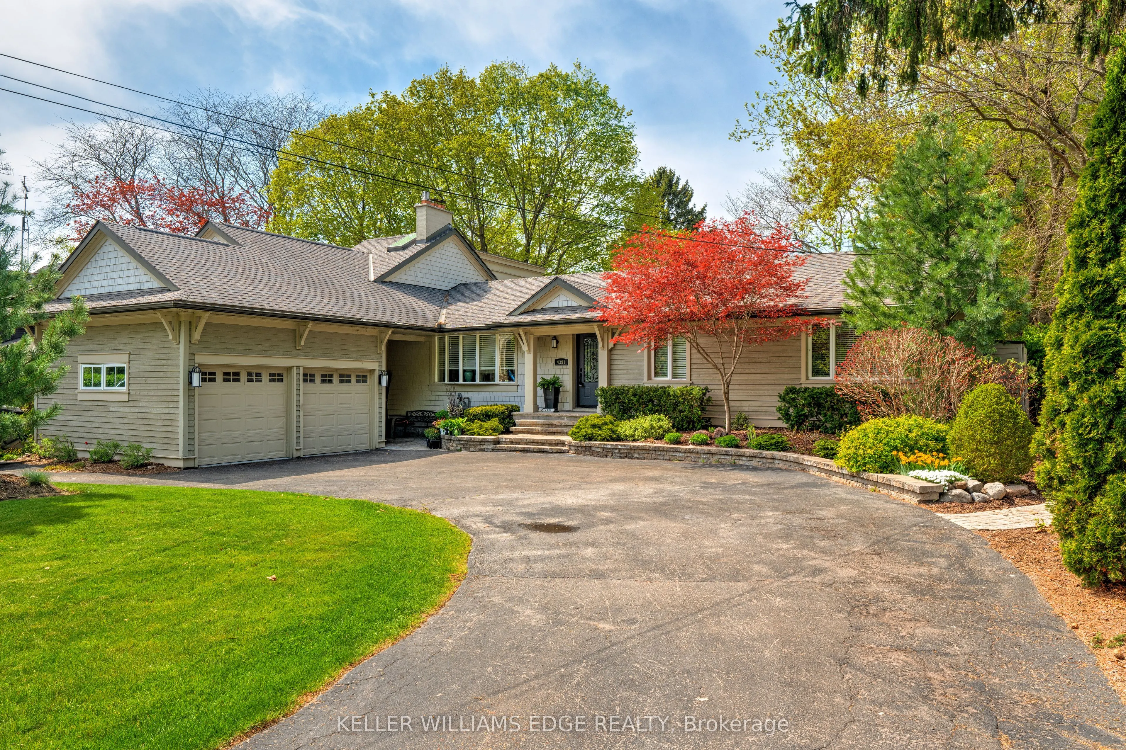4391 Lakeshore Road