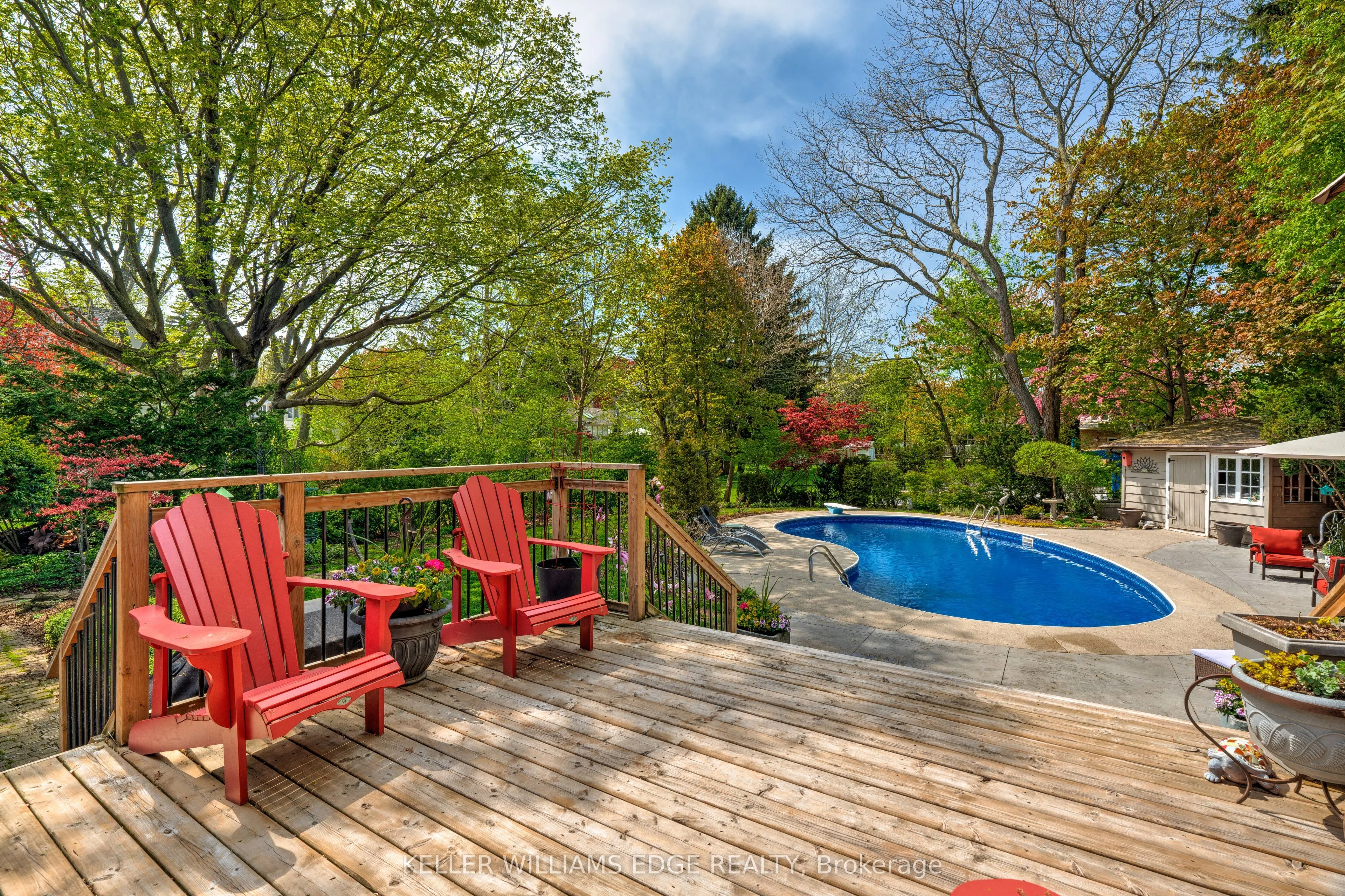 4391 Lakeshore Road