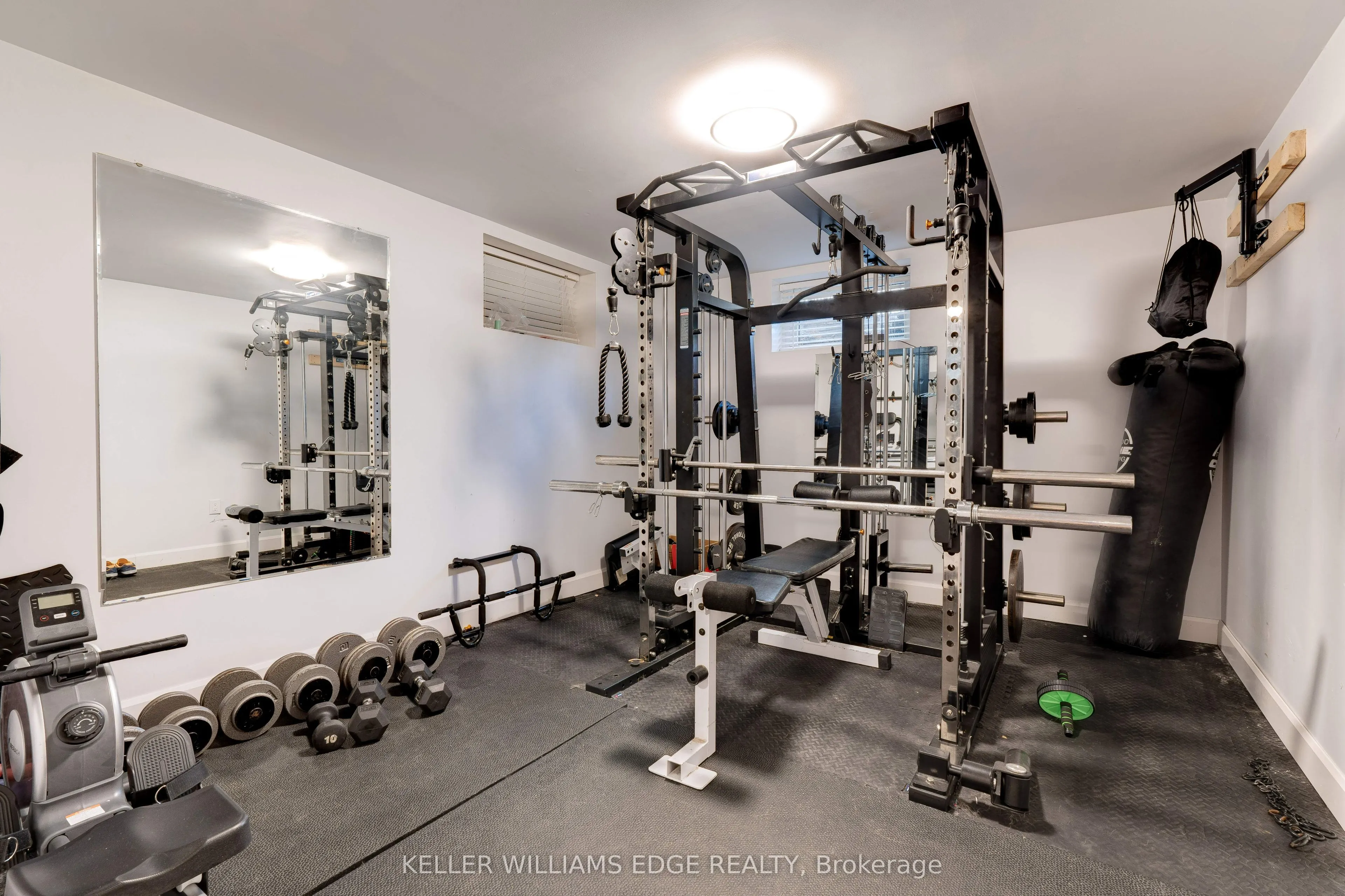 4391 Lakeshore Road