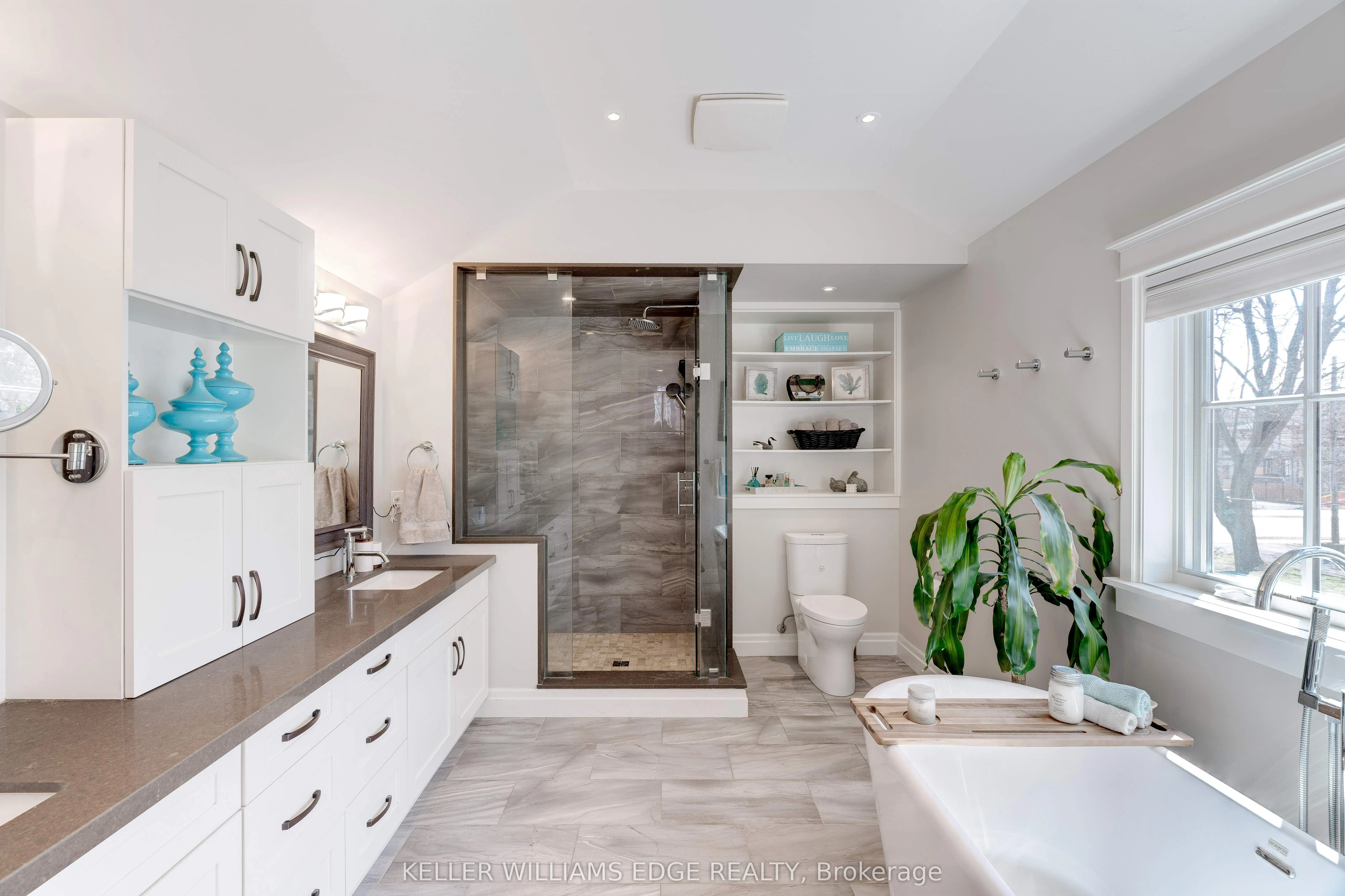 4391 Lakeshore Road