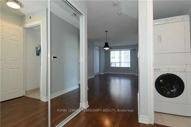 5 Michael Power Place, #1503