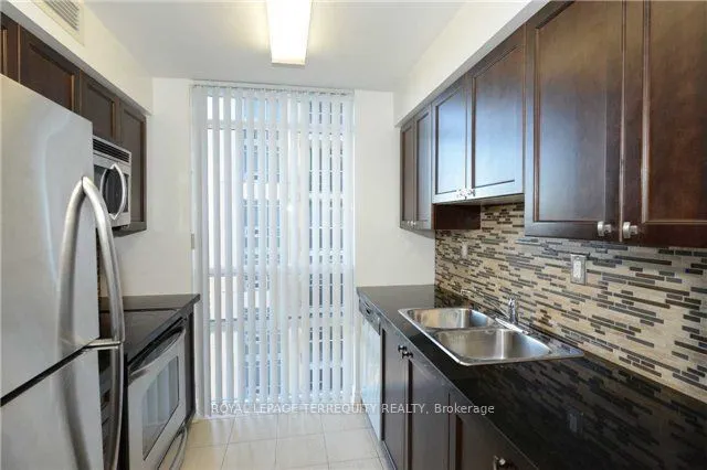 5 Michael Power Place, #1503