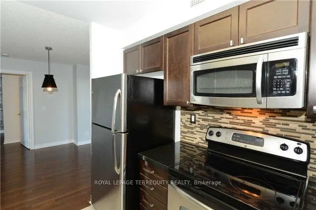 5 Michael Power Place, #1503
