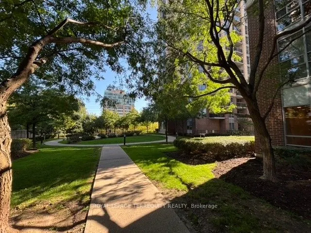 5 Michael Power Place, #1503