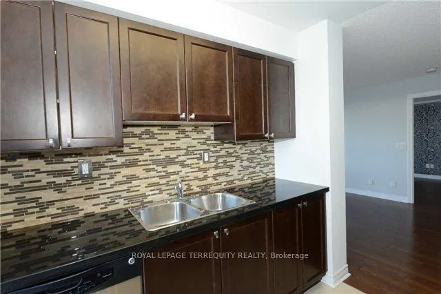 5 Michael Power Place, #1503