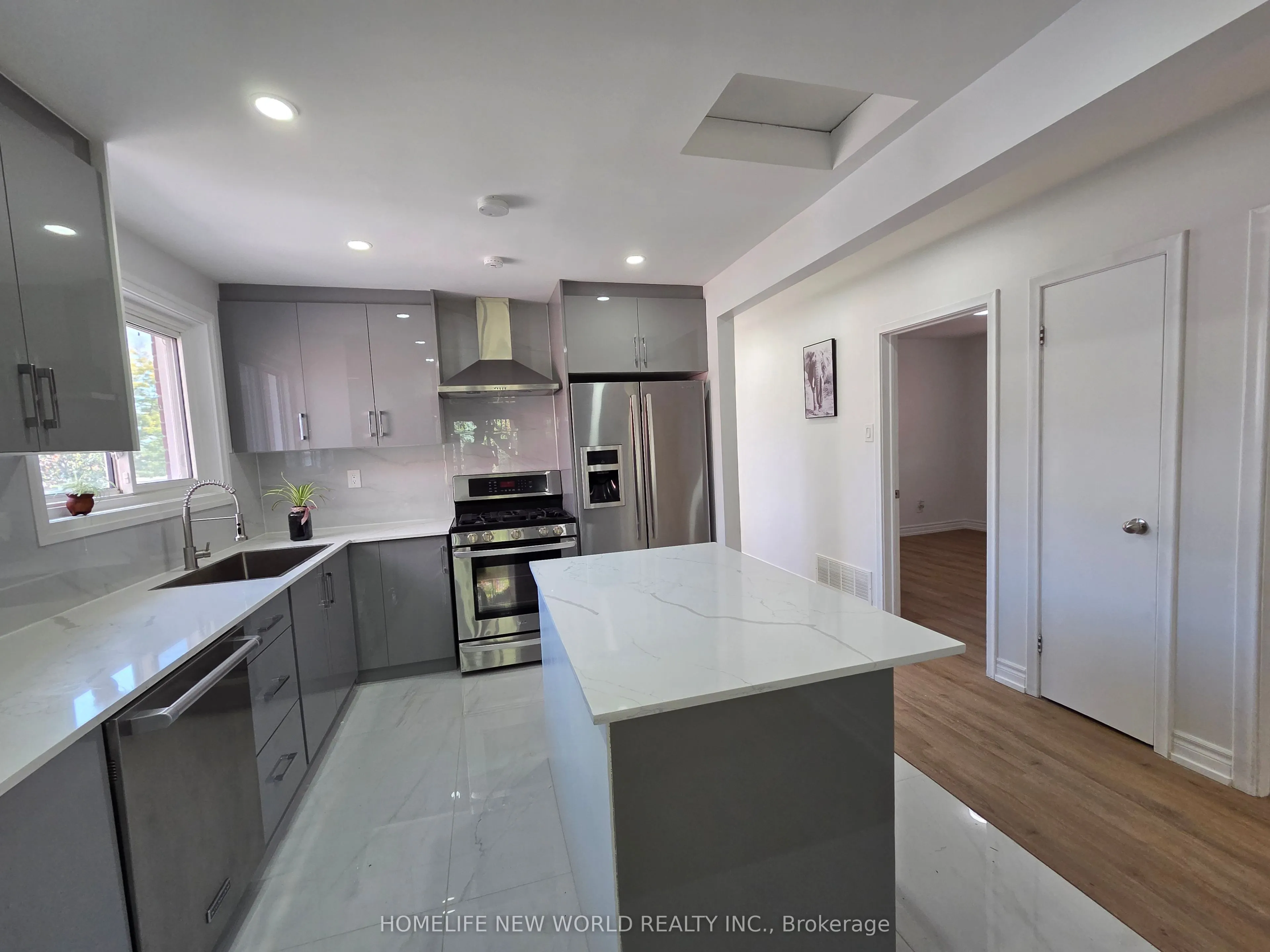 81 Taysham Crescent, #Main