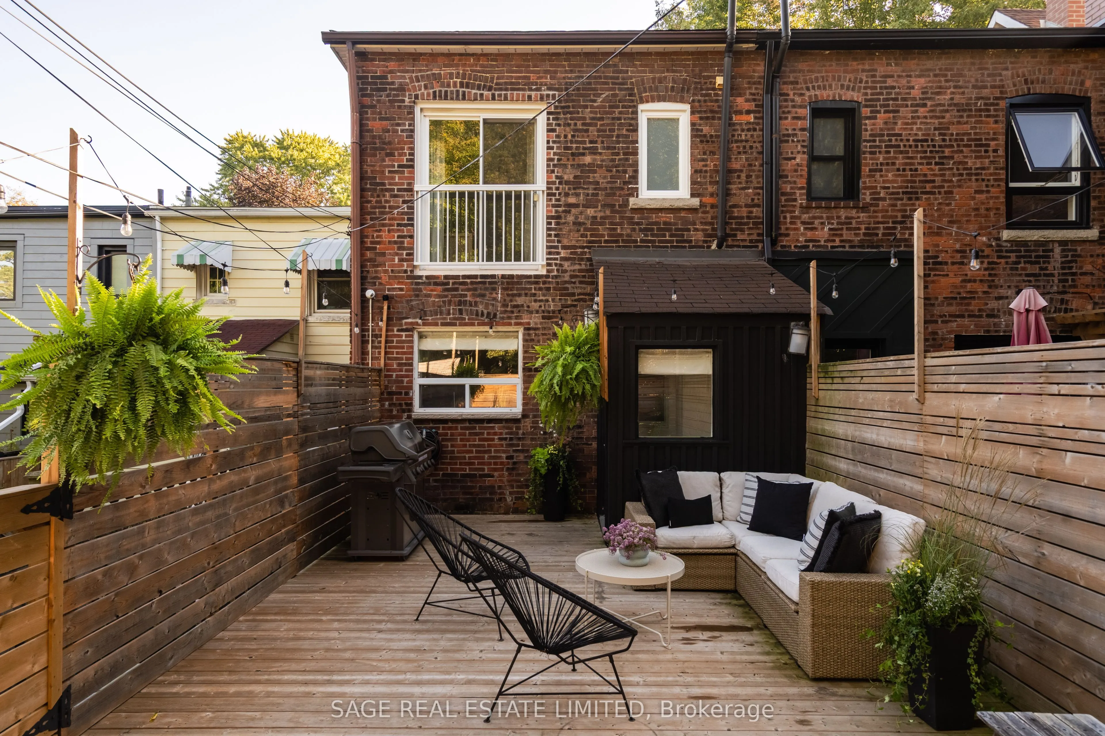 70 Medland Crescent