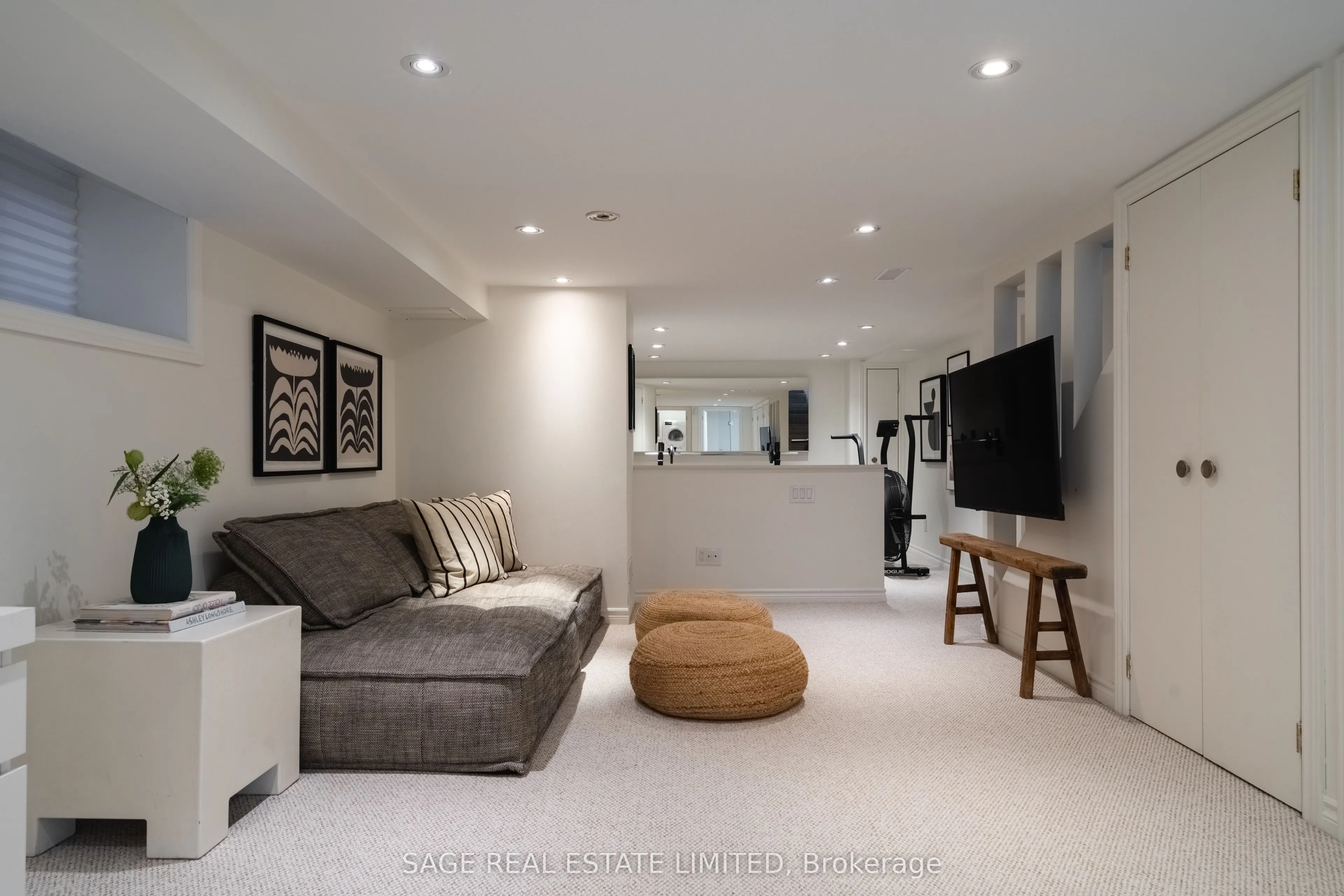 70 Medland Crescent