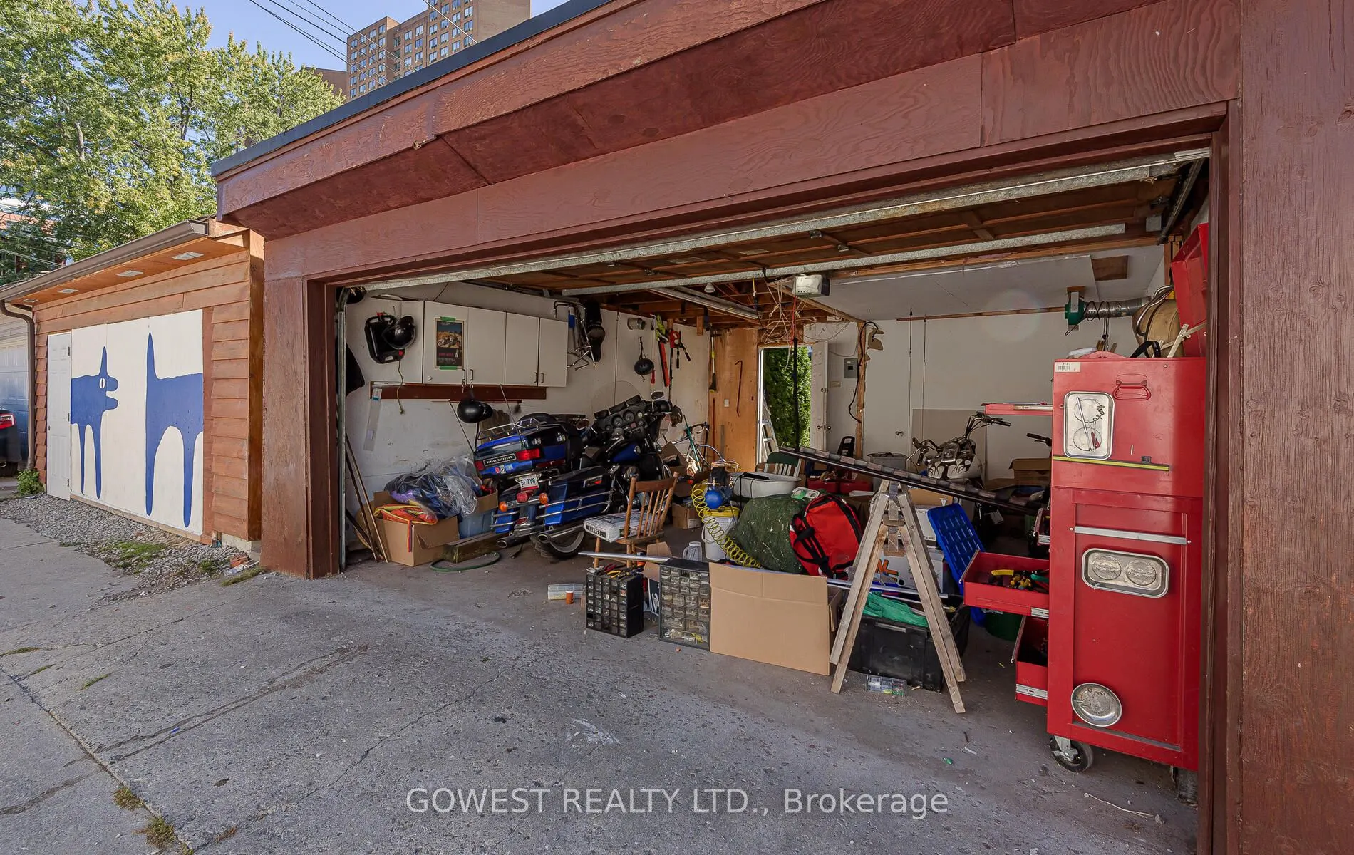 16 Edna Avenue