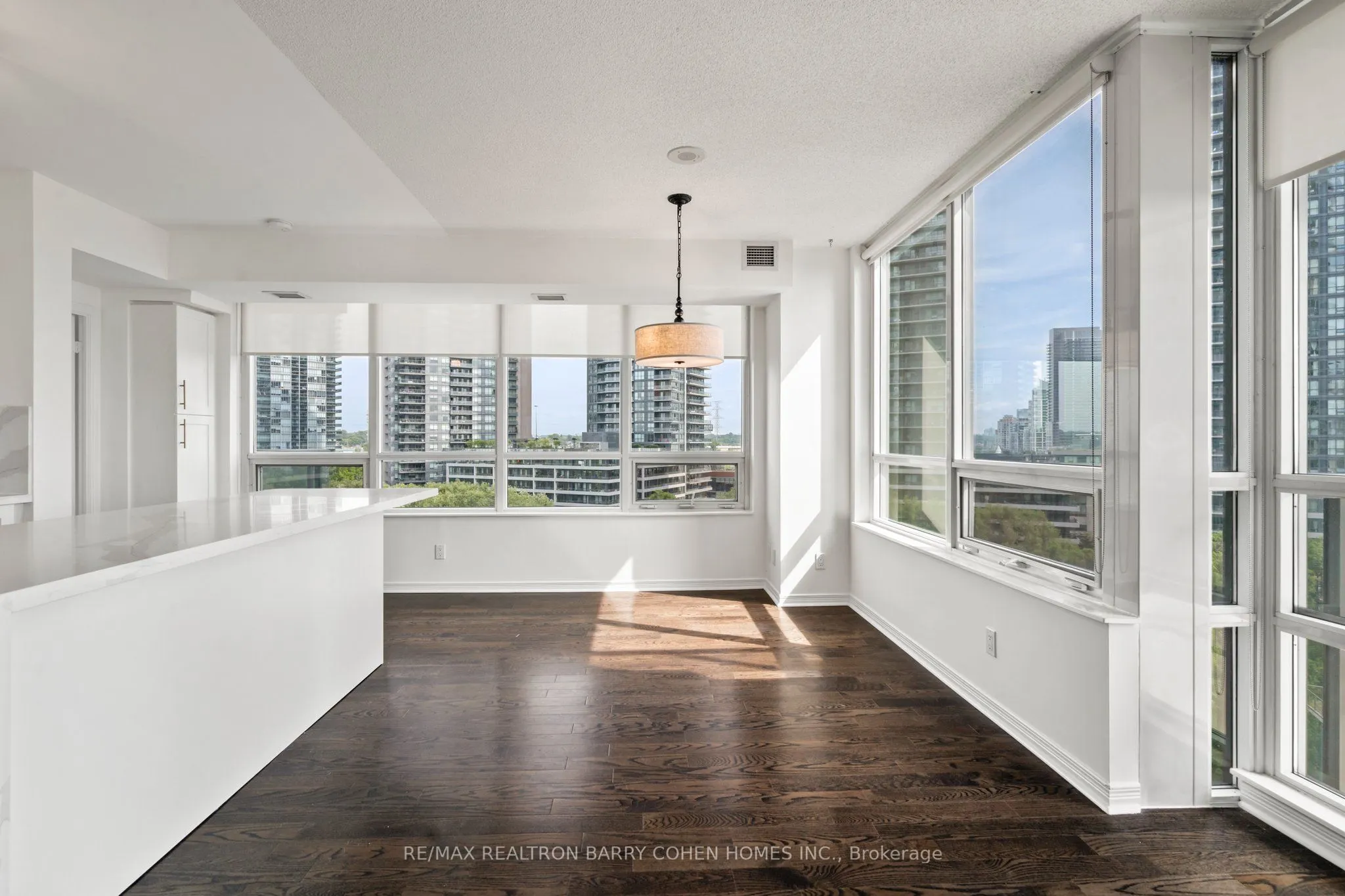 15 Legion Road, #806