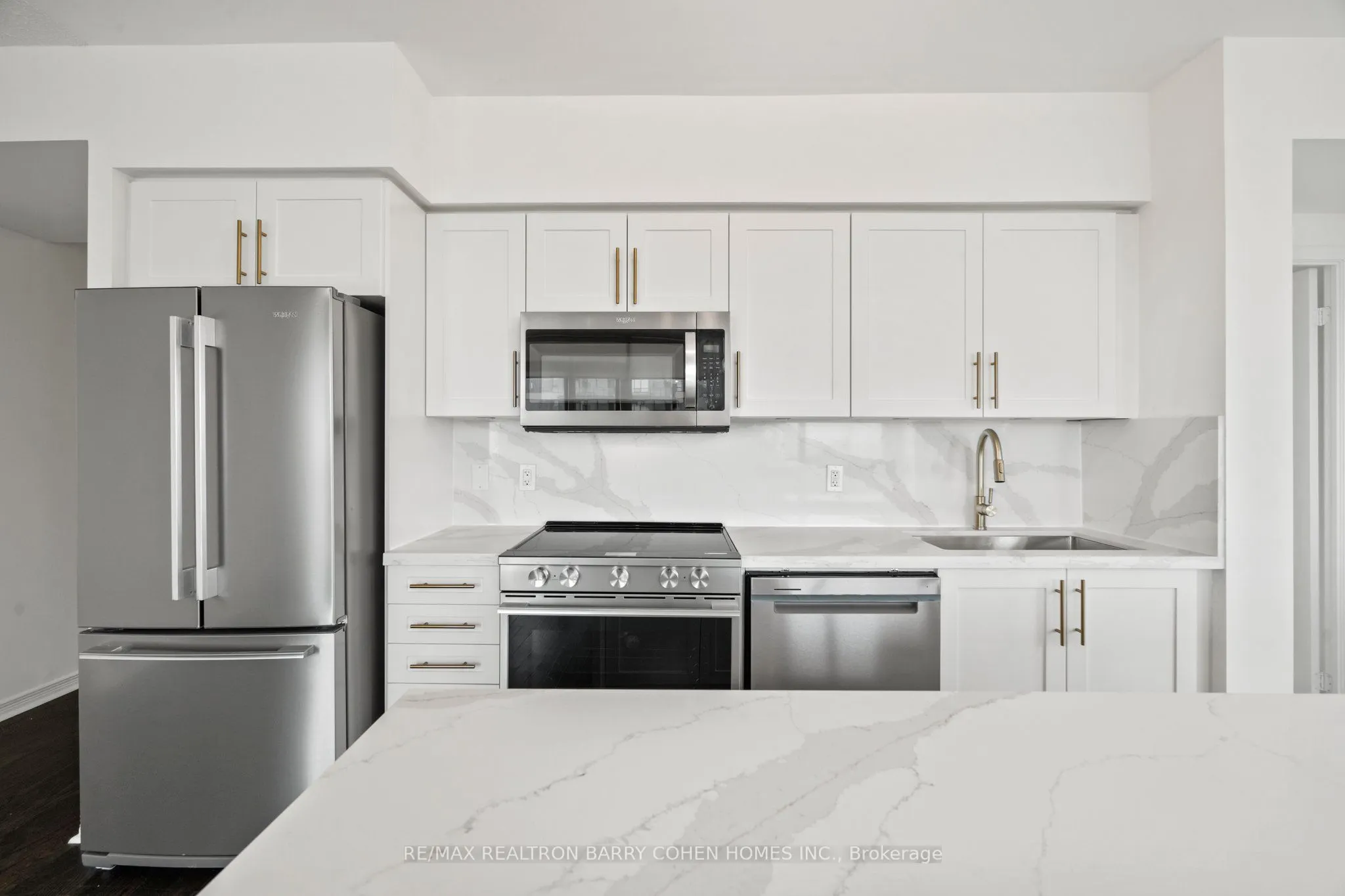 15 Legion Road, #806