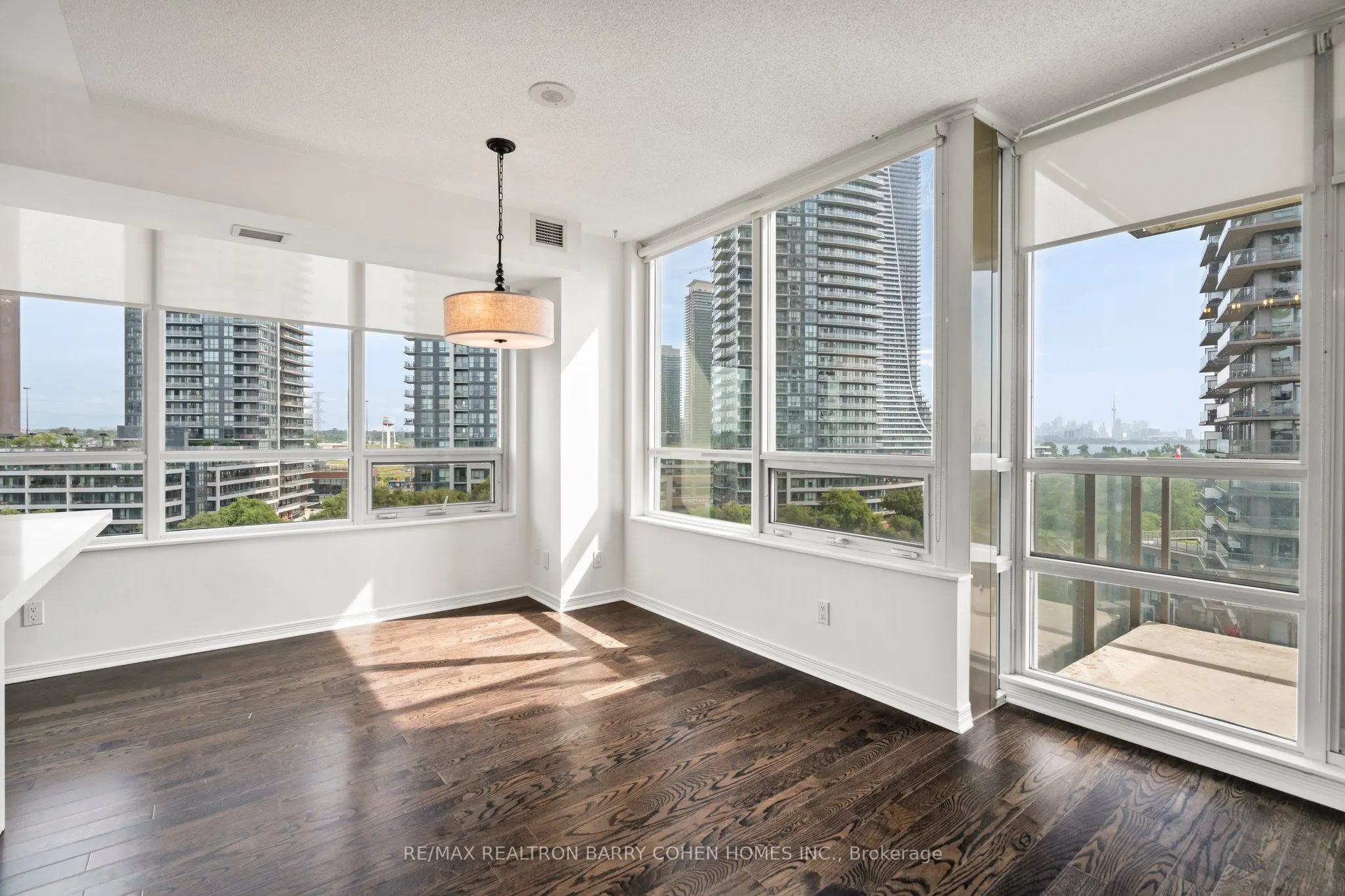 15 Legion Road, #806