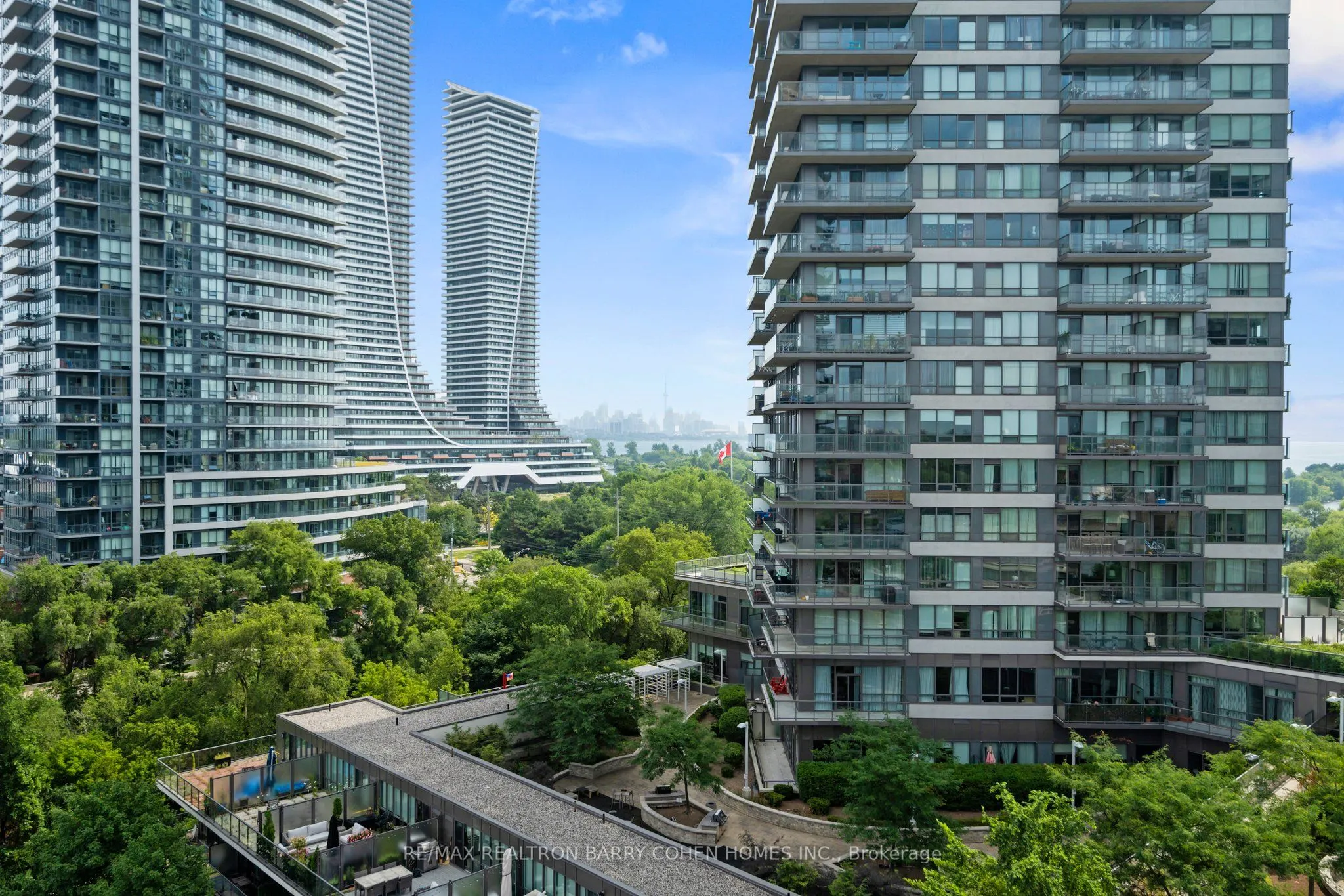 15 Legion Road, #806