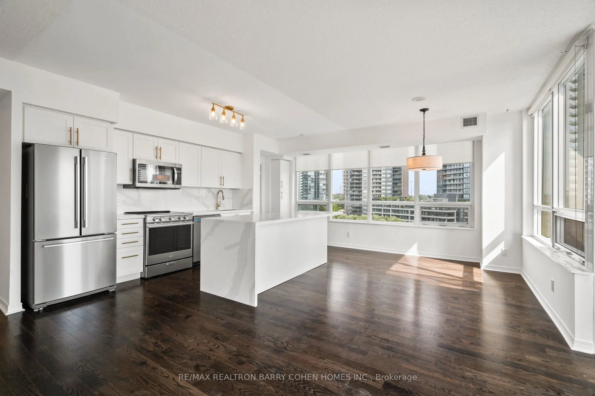15 Legion Road, #806