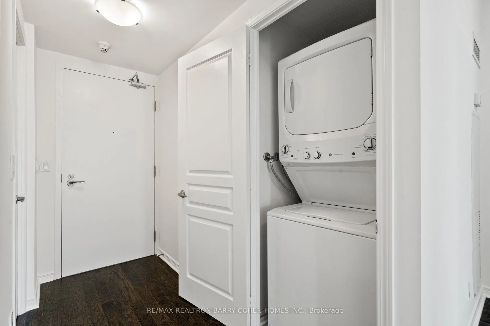 15 Legion Road, #806