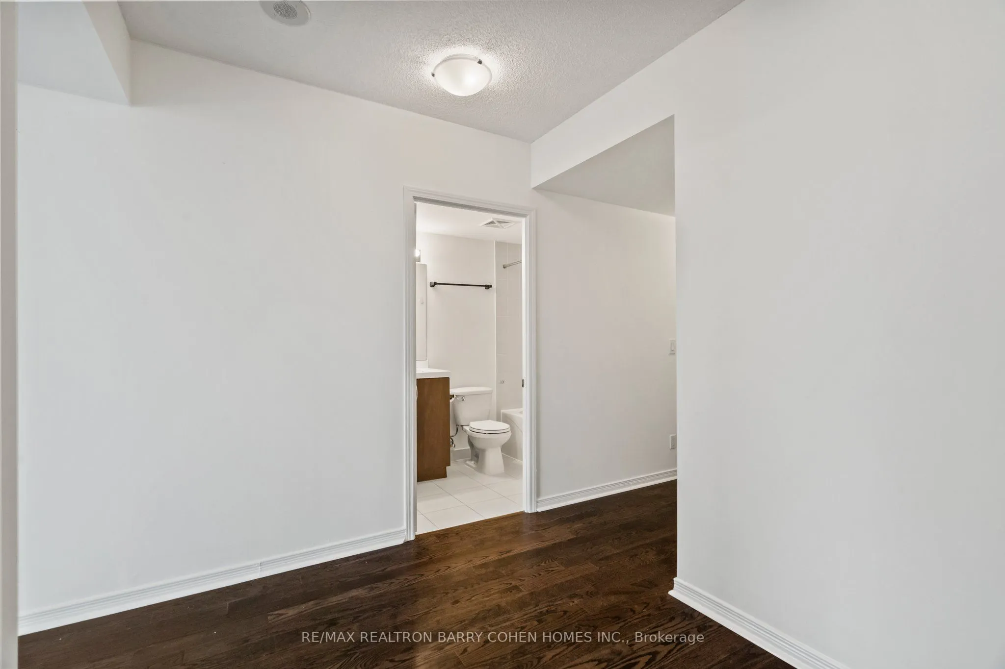 15 Legion Road, #806