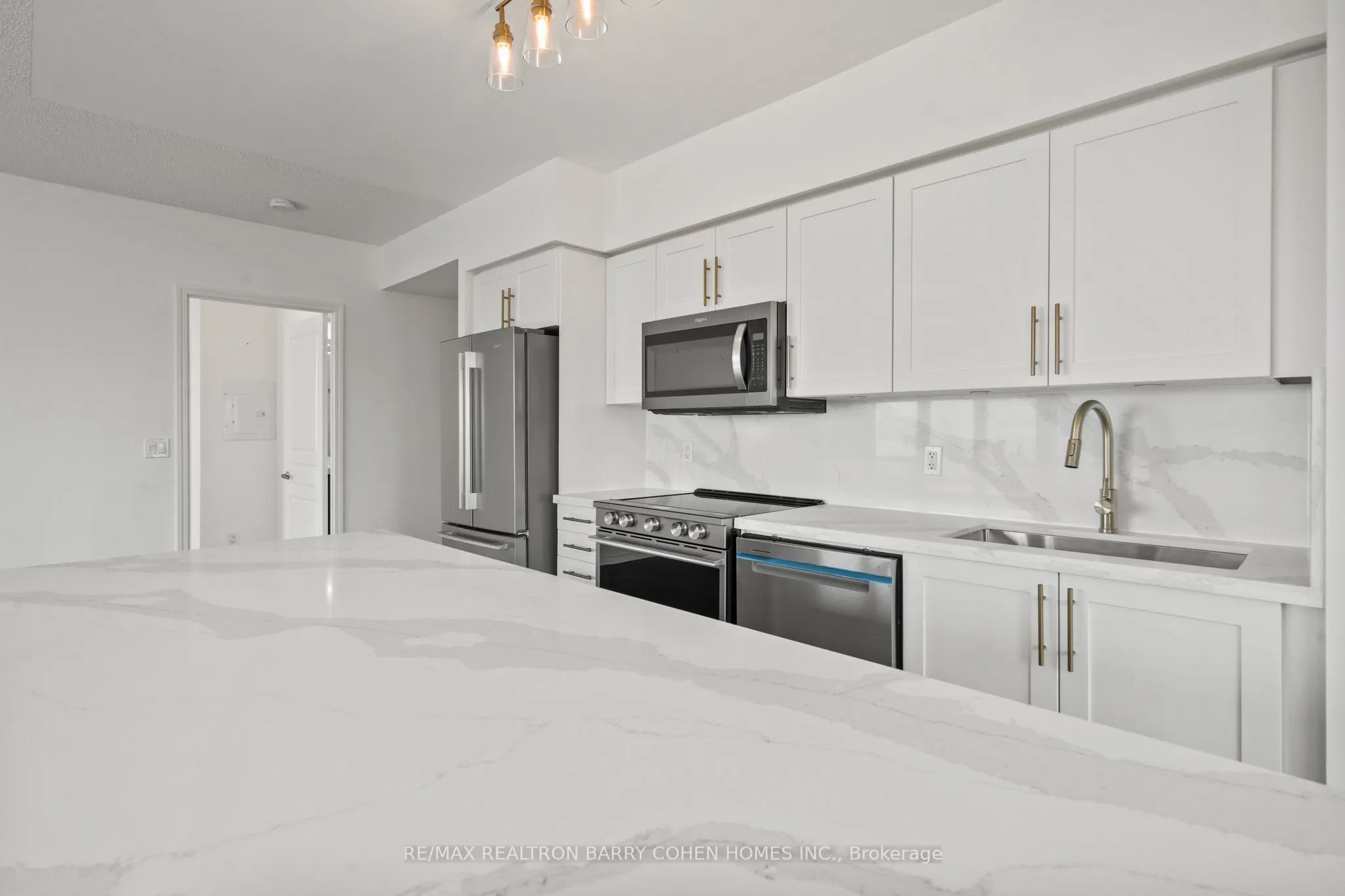 15 Legion Road, #806