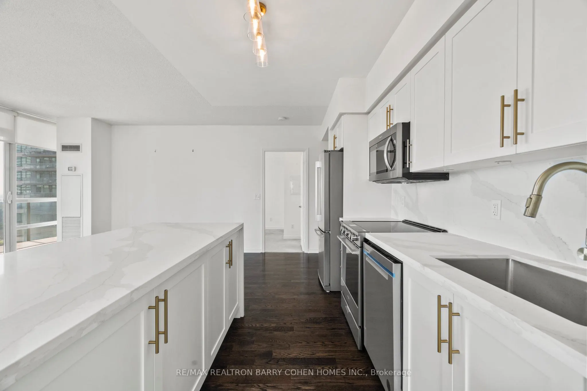 15 Legion Road, #806