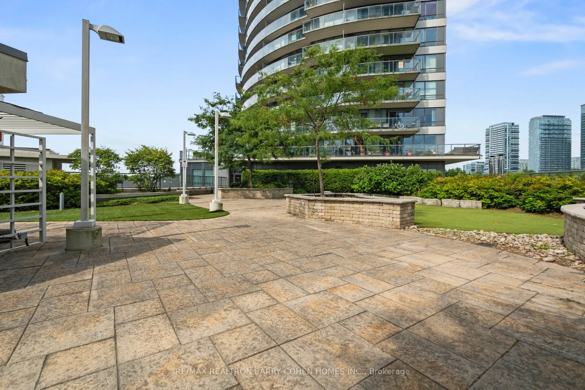 15 Legion Road, #806