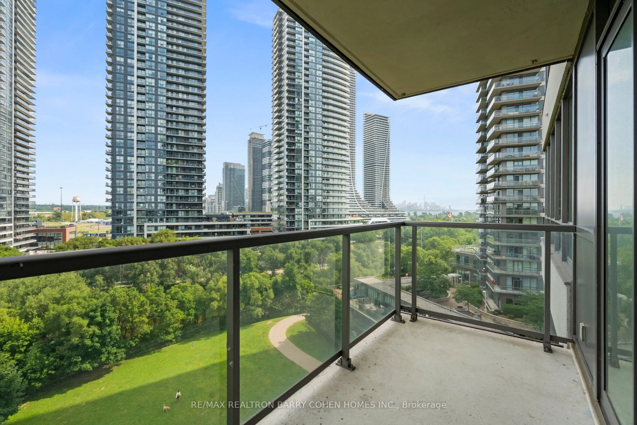 15 Legion Road, #806