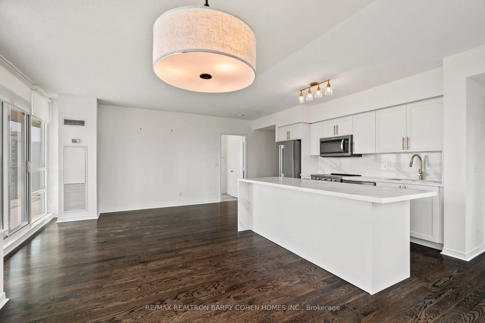 15 Legion Road, #806