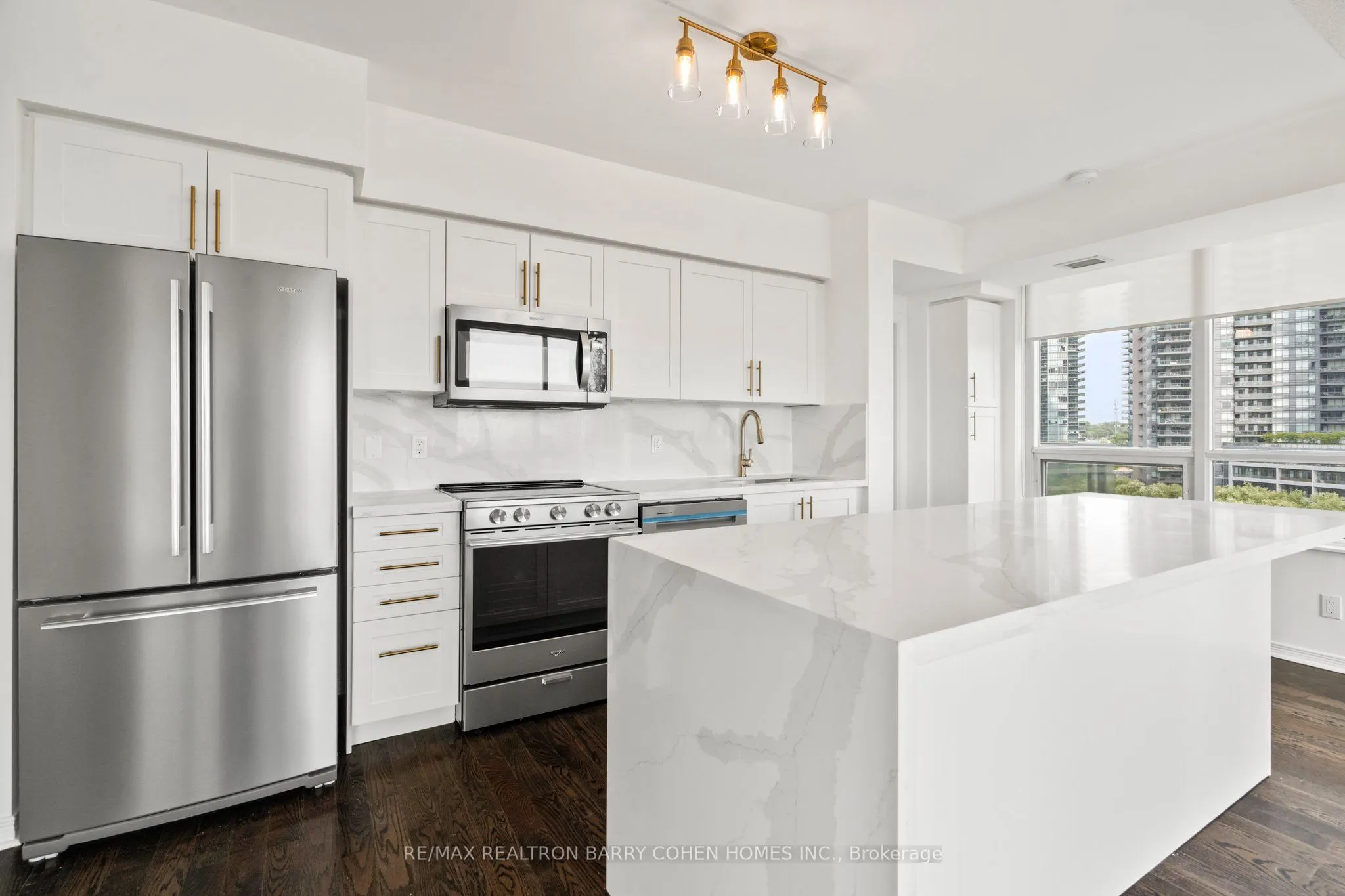 15 Legion Road, #806