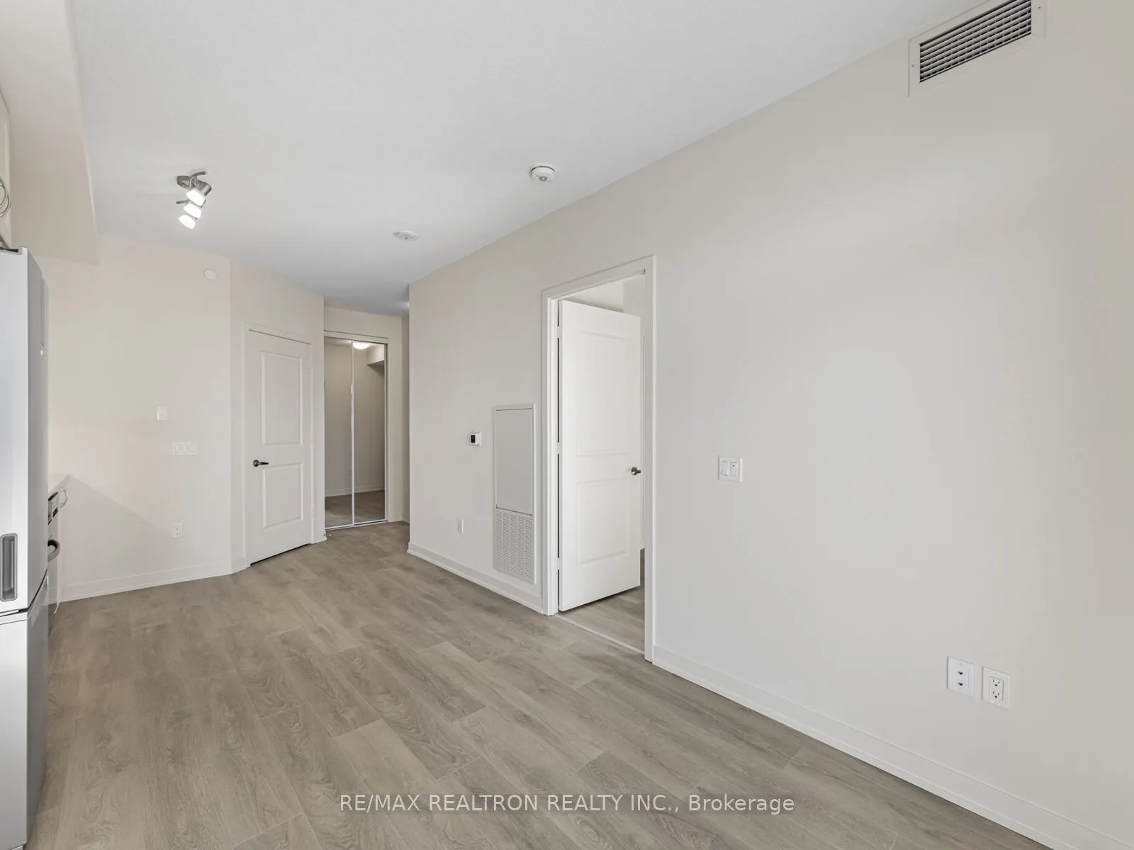 38 Annie Craig Drive, #4106