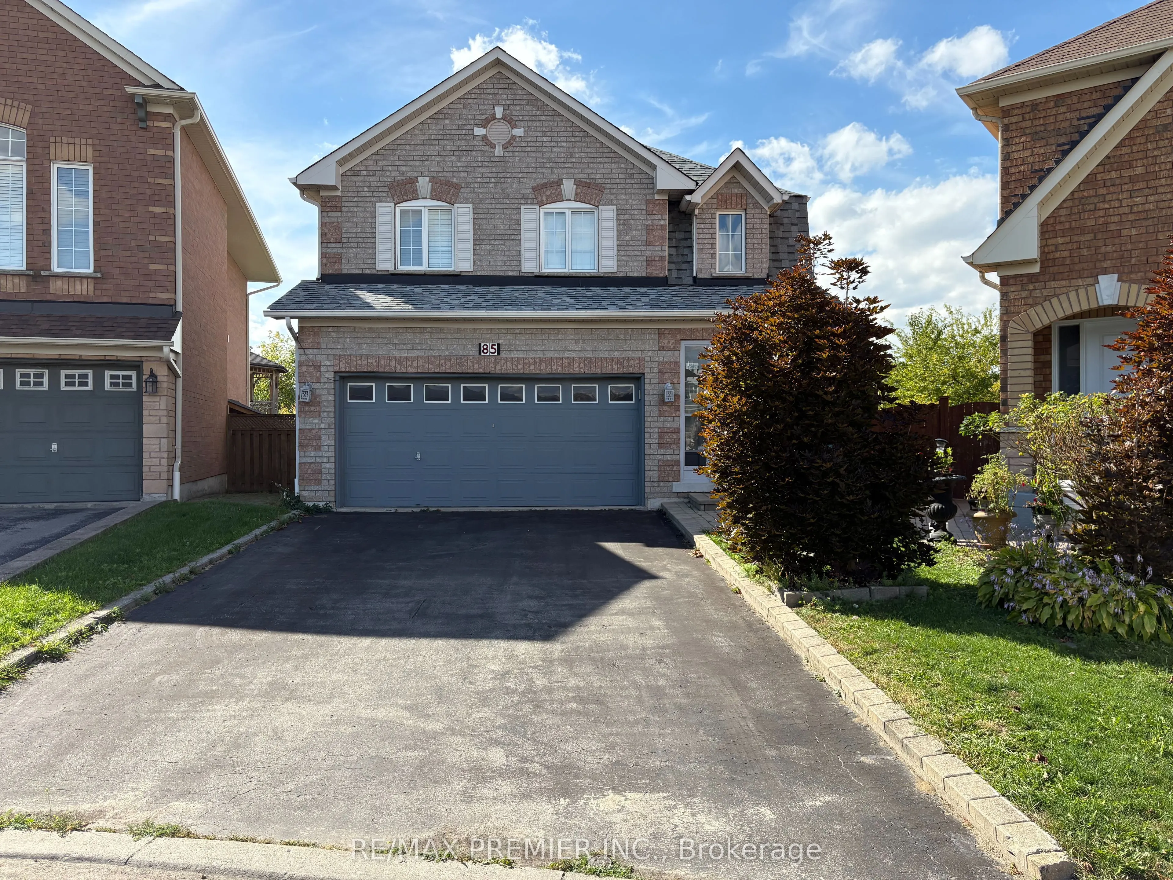 85 Meadow Oak Place