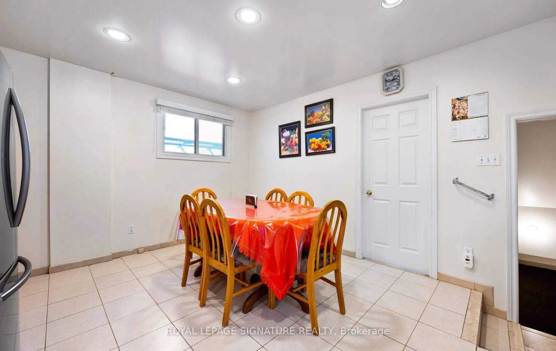 69 Chambers Avenue