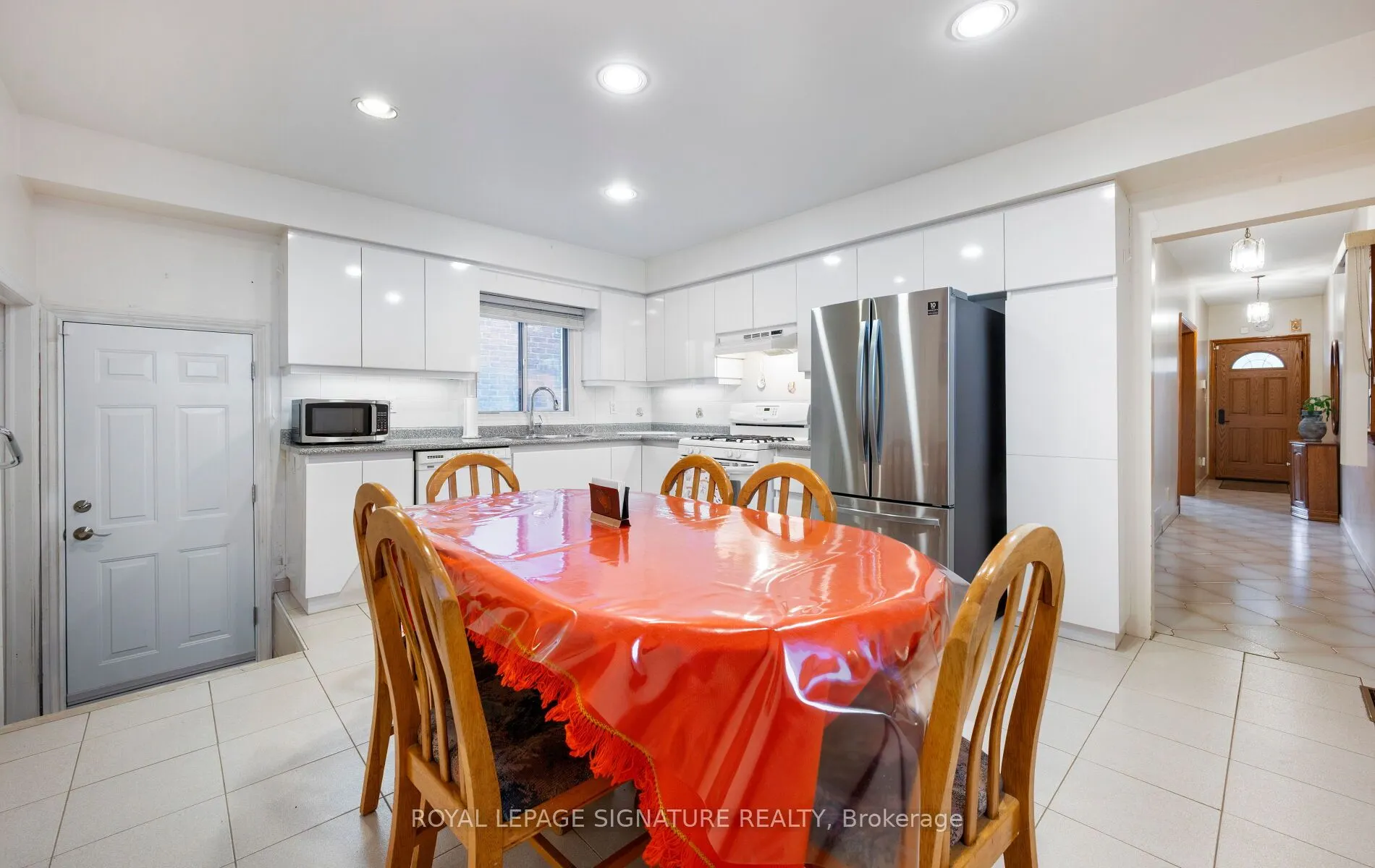 69 Chambers Avenue