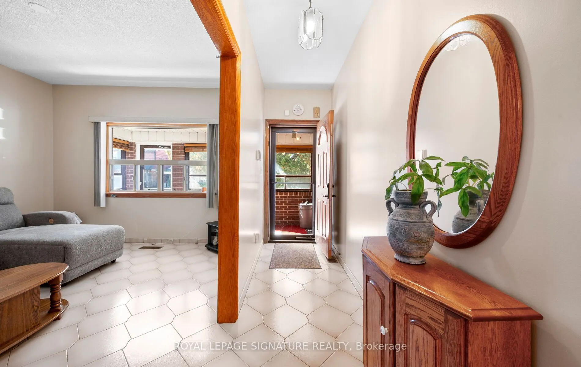 69 Chambers Avenue