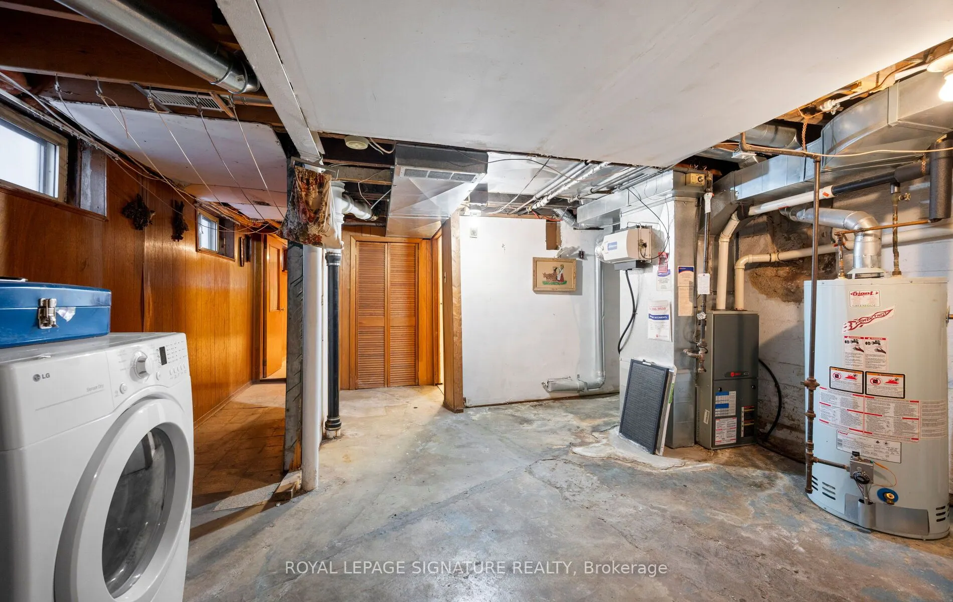 69 Chambers Avenue