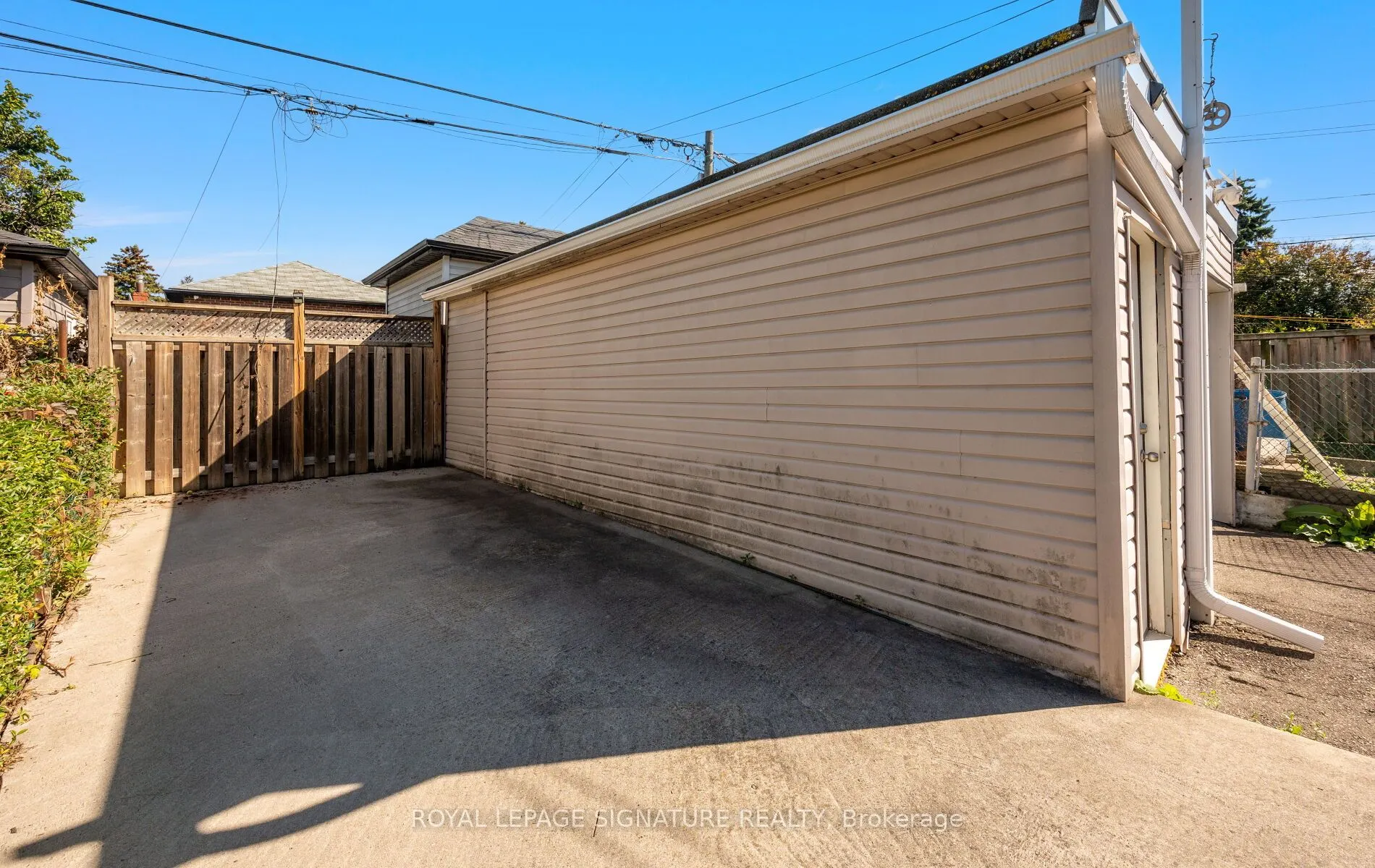69 Chambers Avenue