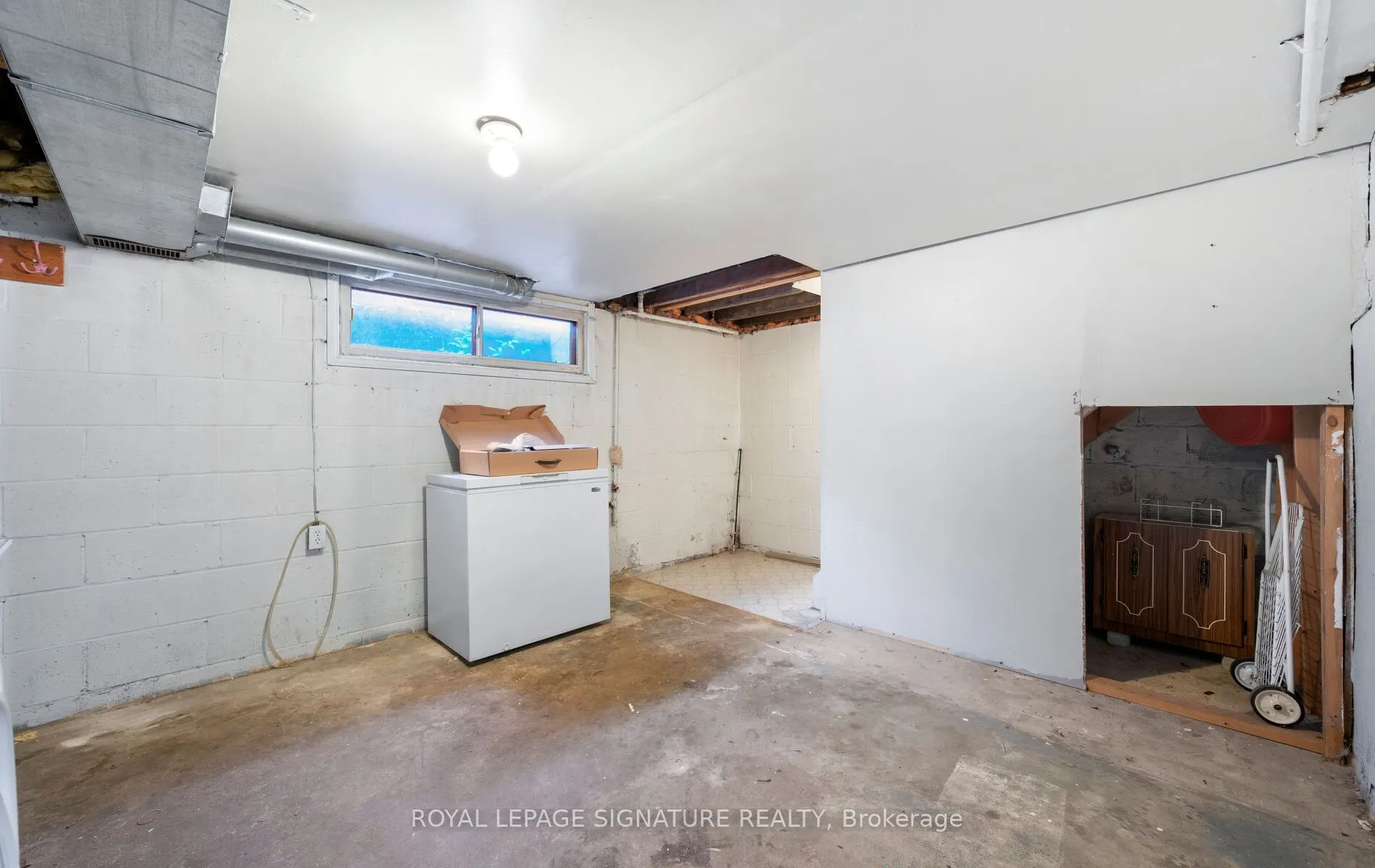 69 Chambers Avenue