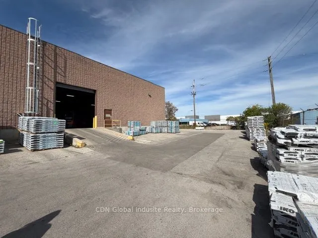2624 Royal Windsor Drive, #9