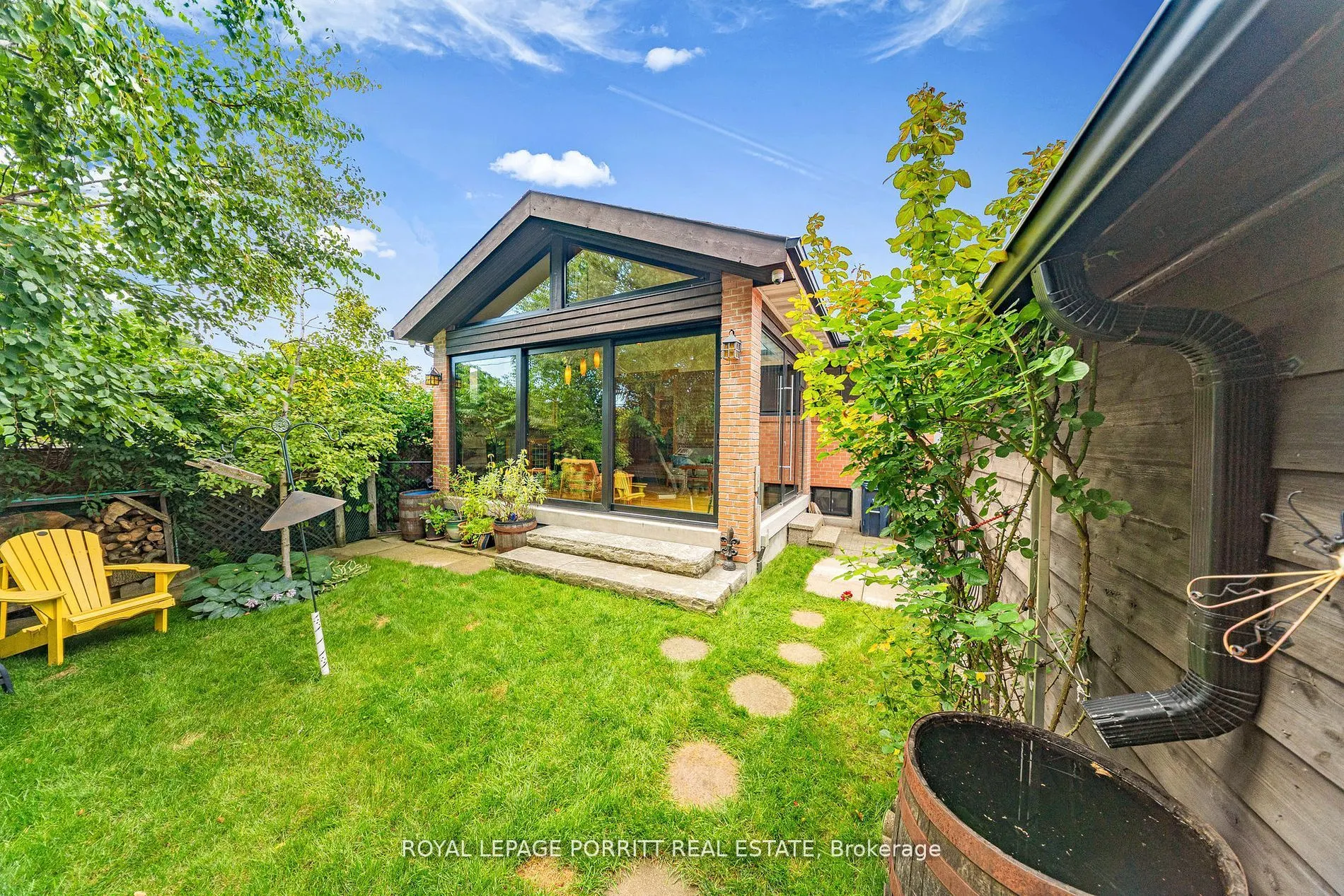 26 Richland Crescent