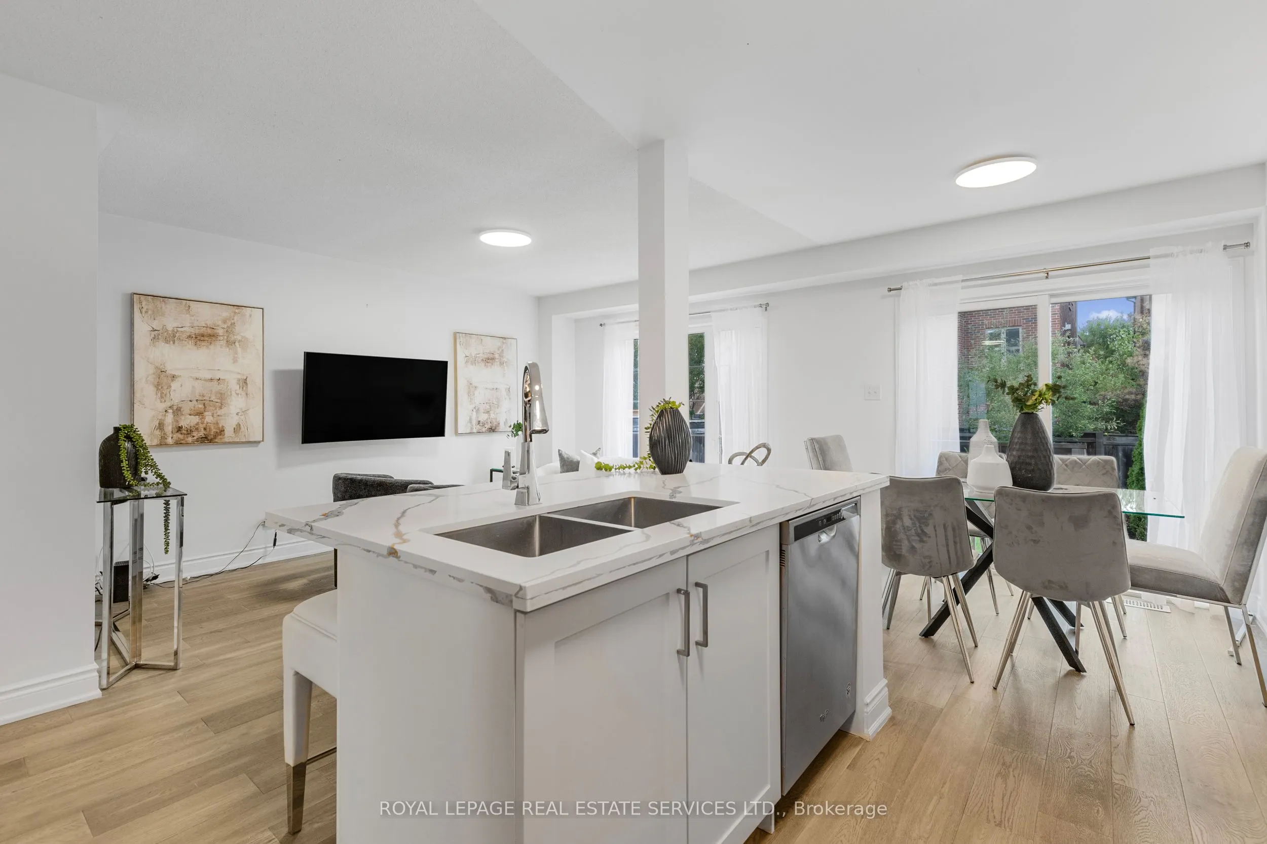 2425 Postmaster Drive