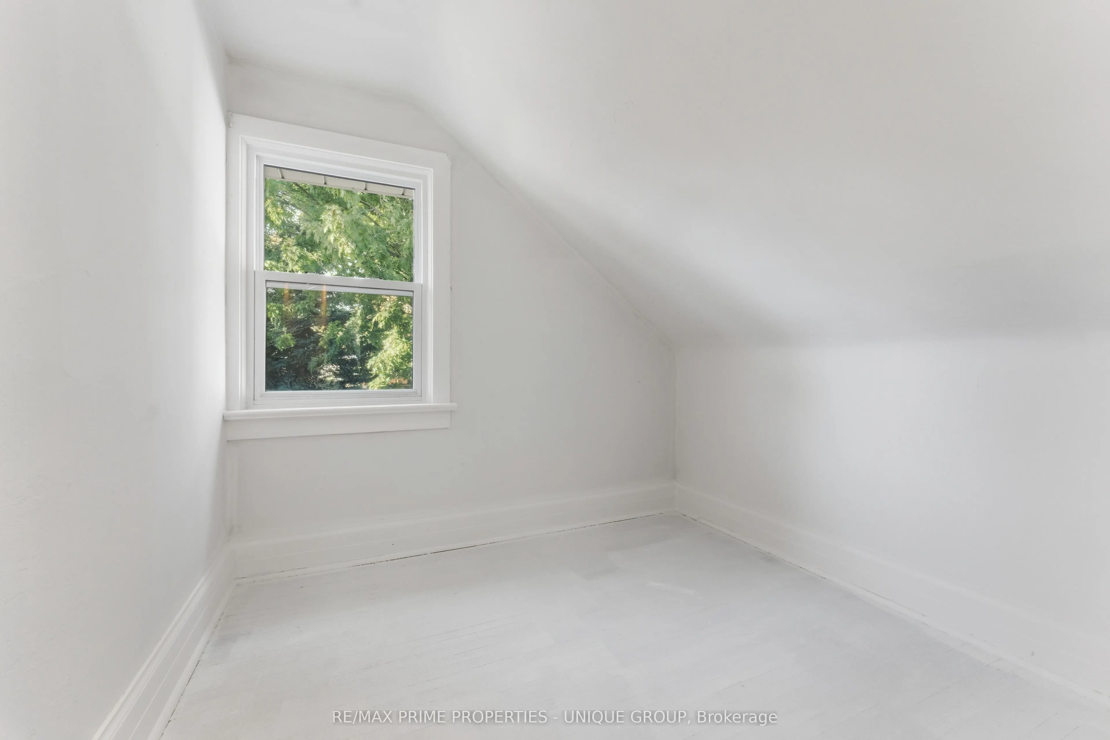 52 Long Branch Avenue