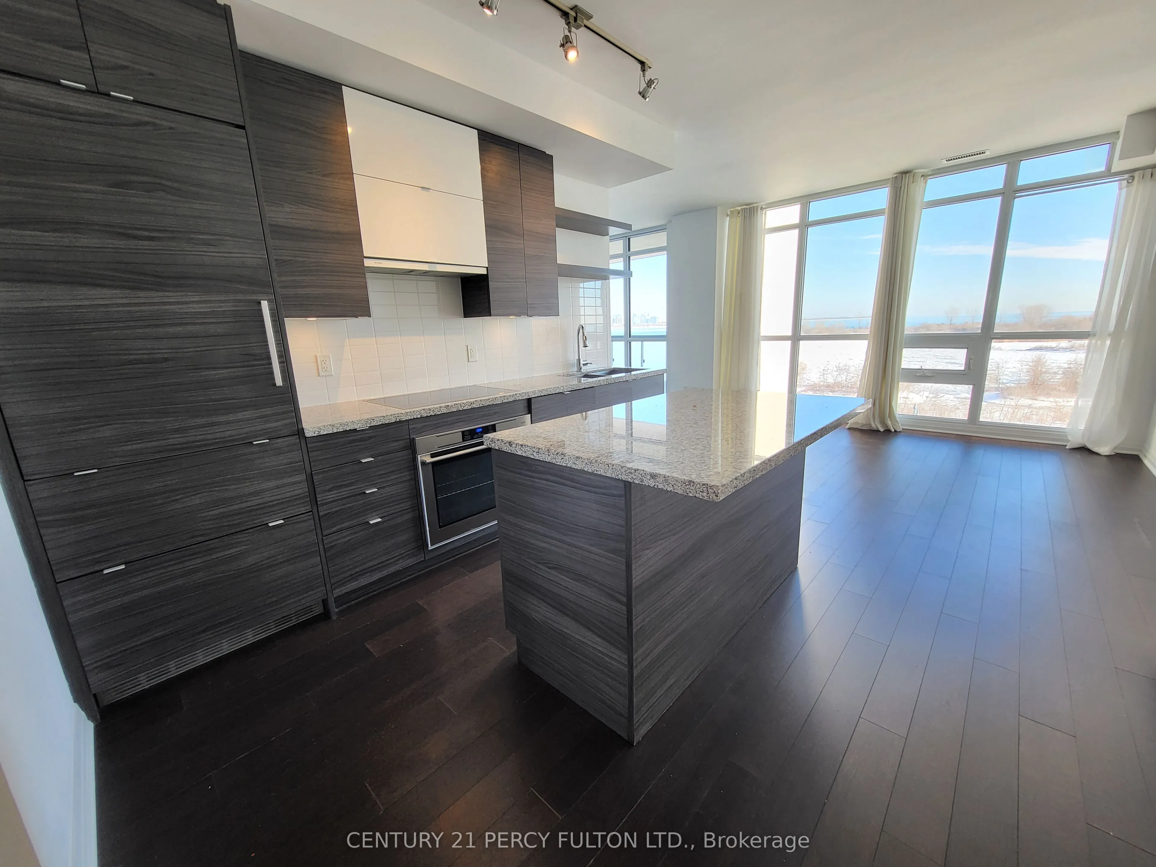 59 Annie Craig Drive, #403