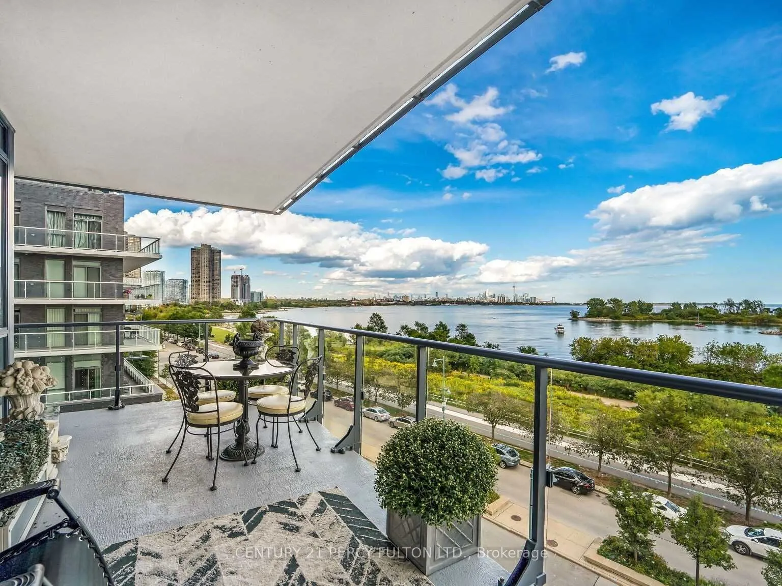 59 Annie Craig Drive, #403