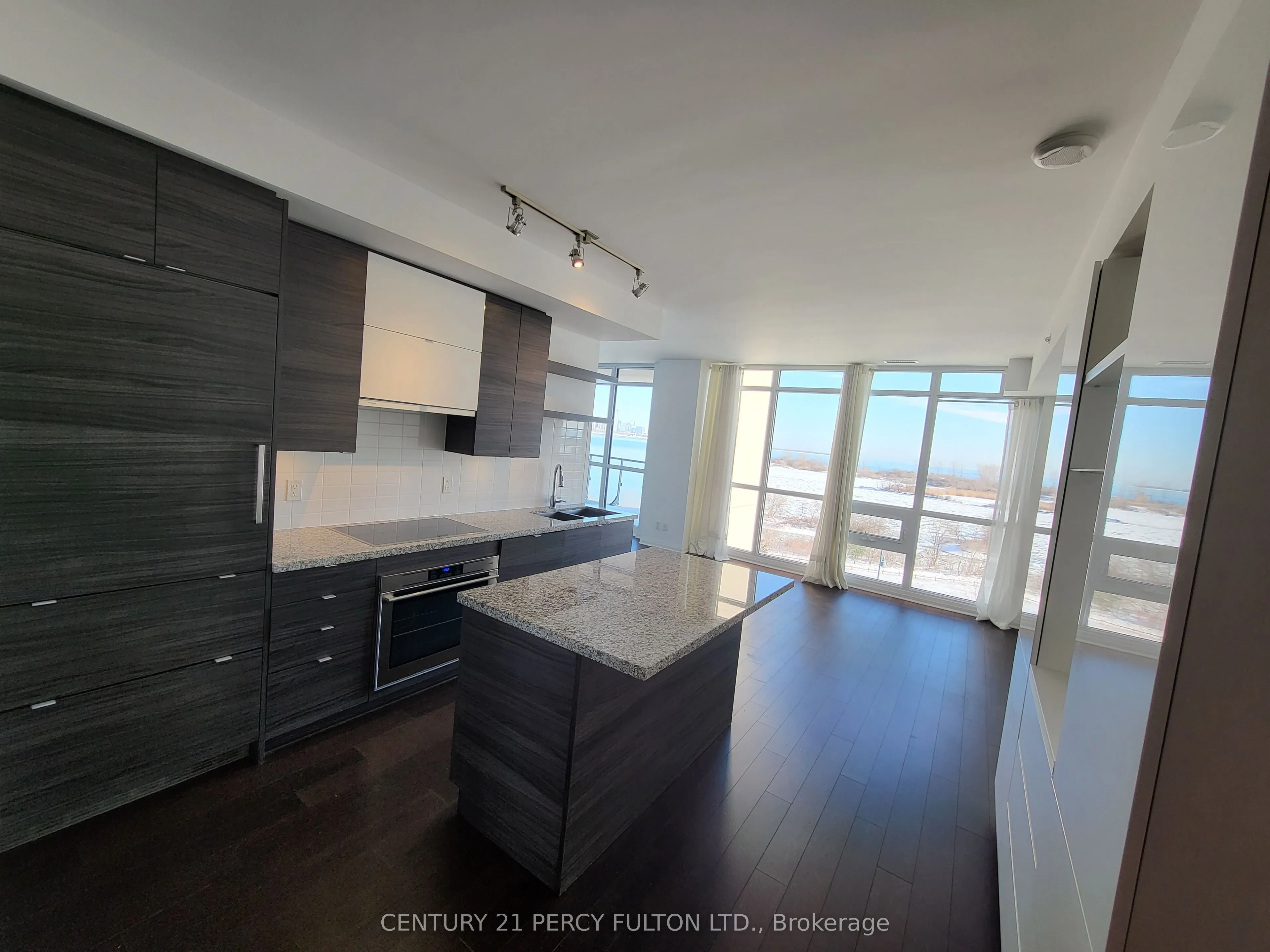 59 Annie Craig Drive, #403