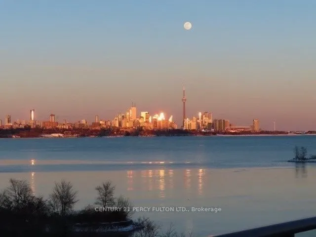 59 Annie Craig Drive, #403