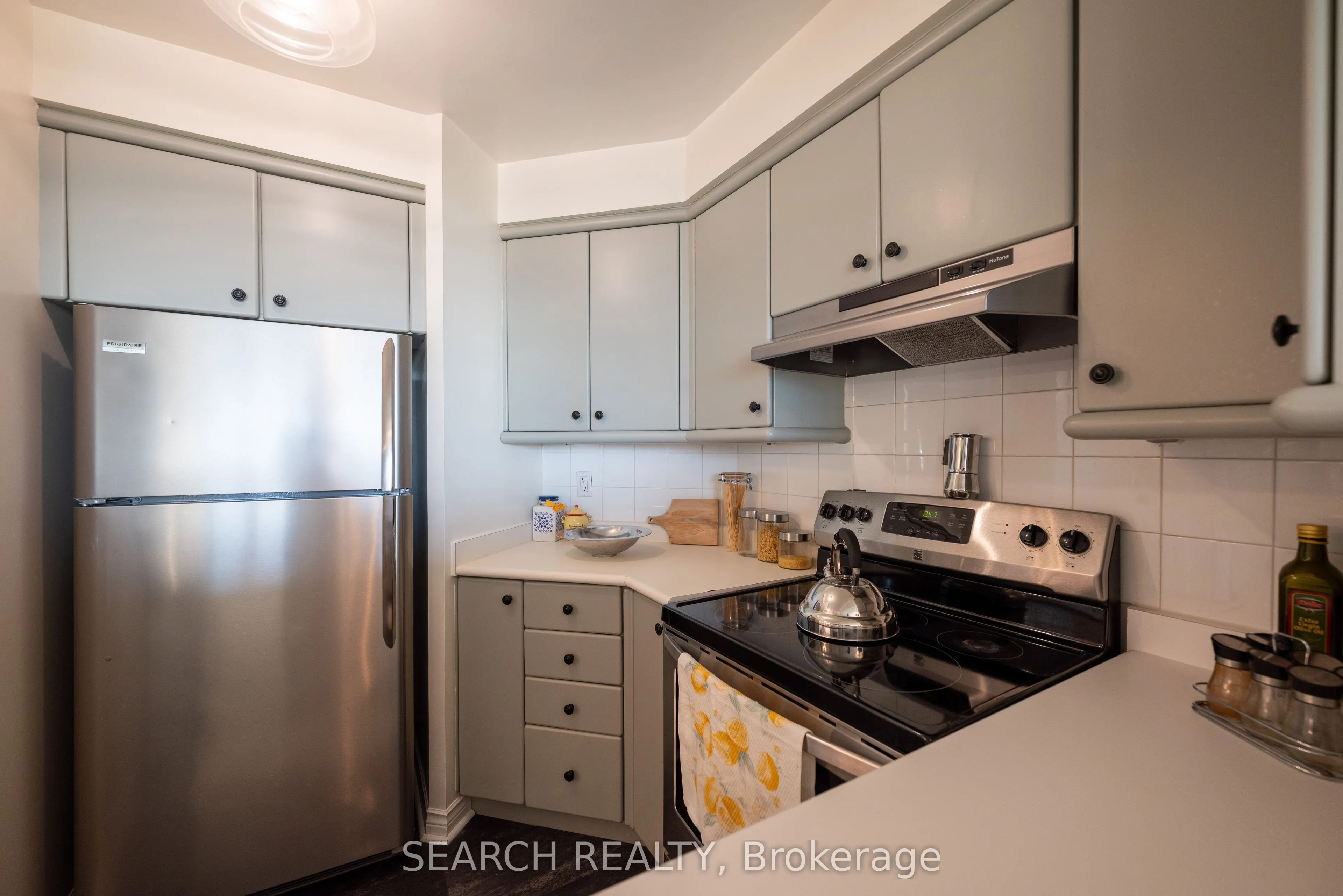 2285 Lake Shore Boulevard W, #1705
