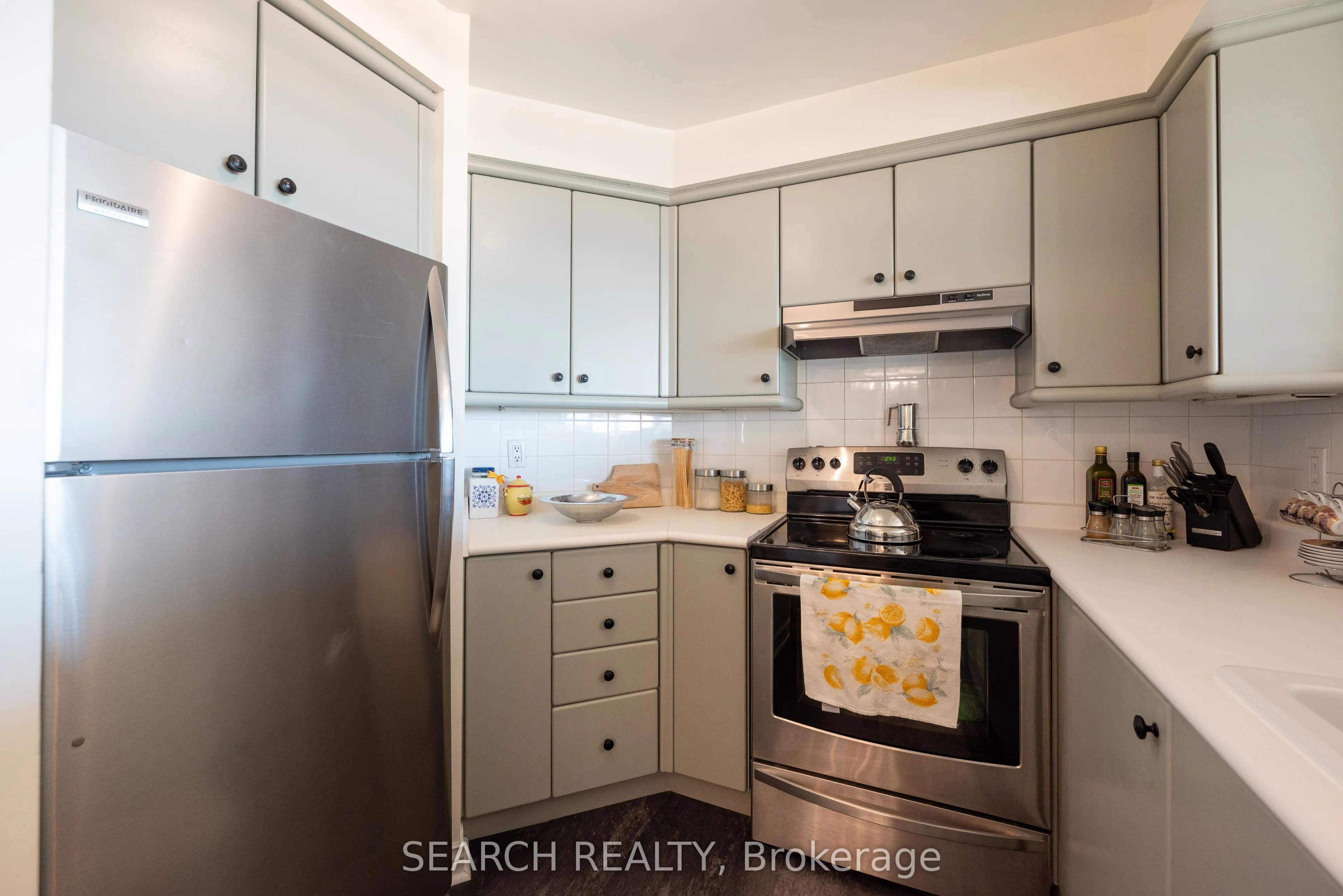 2285 Lake Shore Boulevard W, #1705