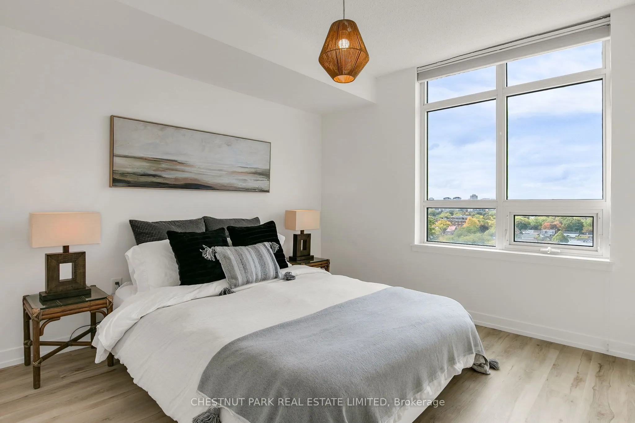 816 Lansdowne Avenue, #1008