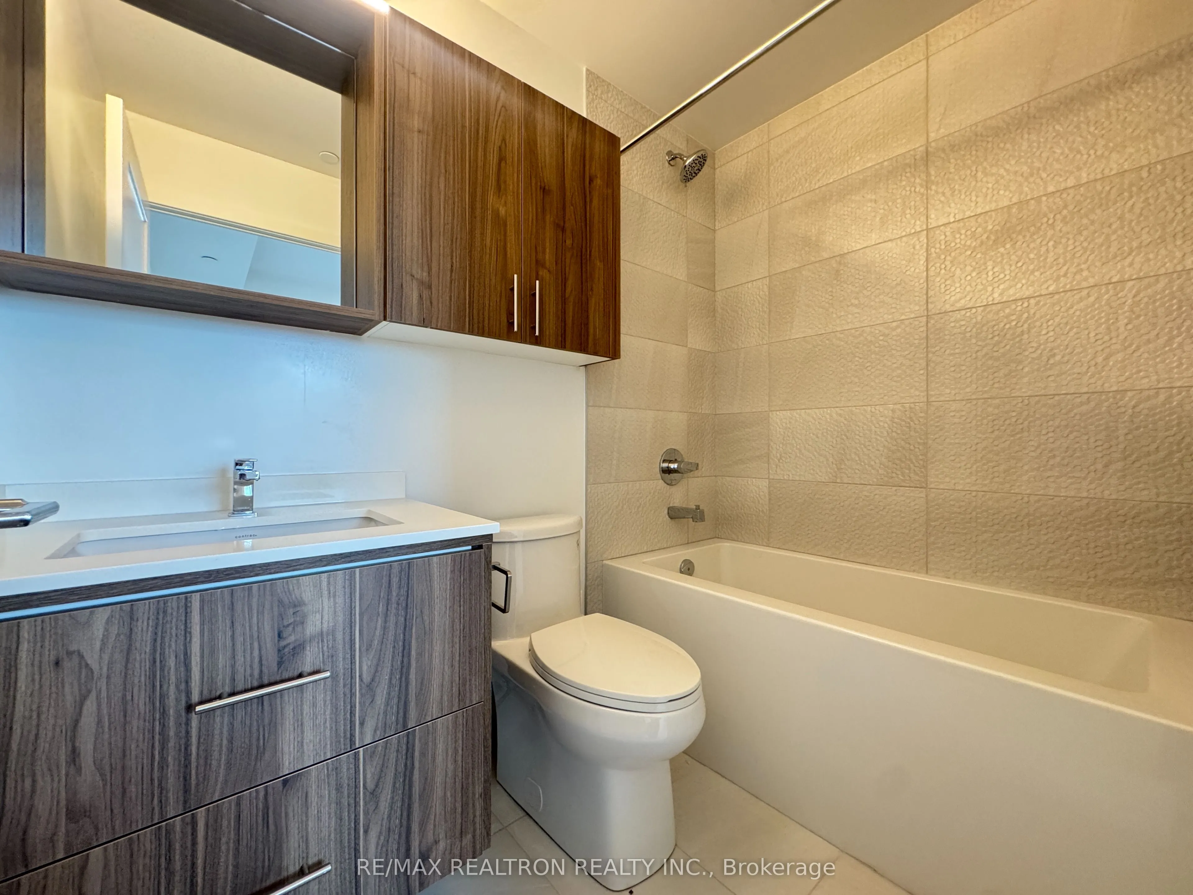 5105 Hurontario Street, #339