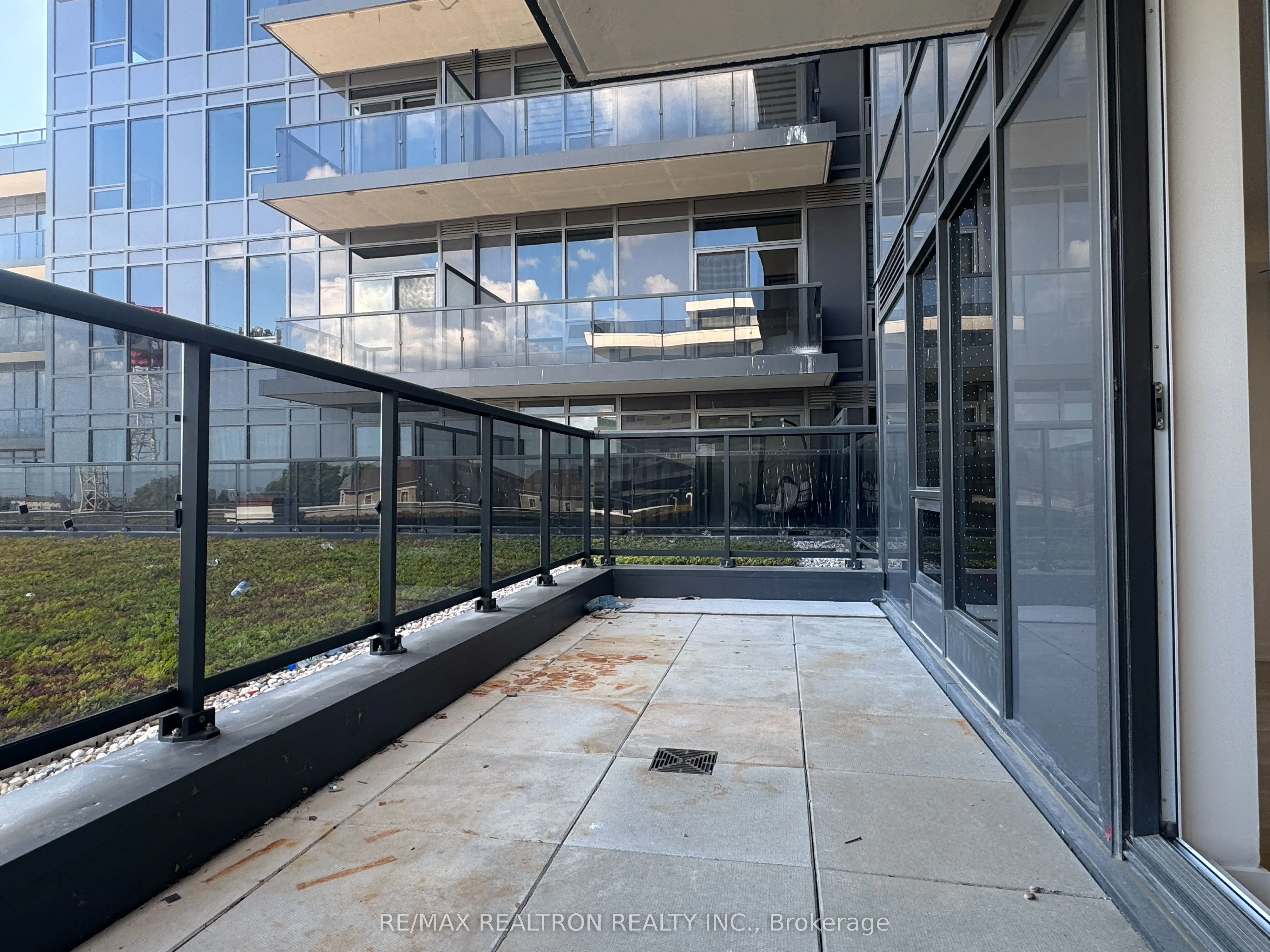 5105 Hurontario Street, #339