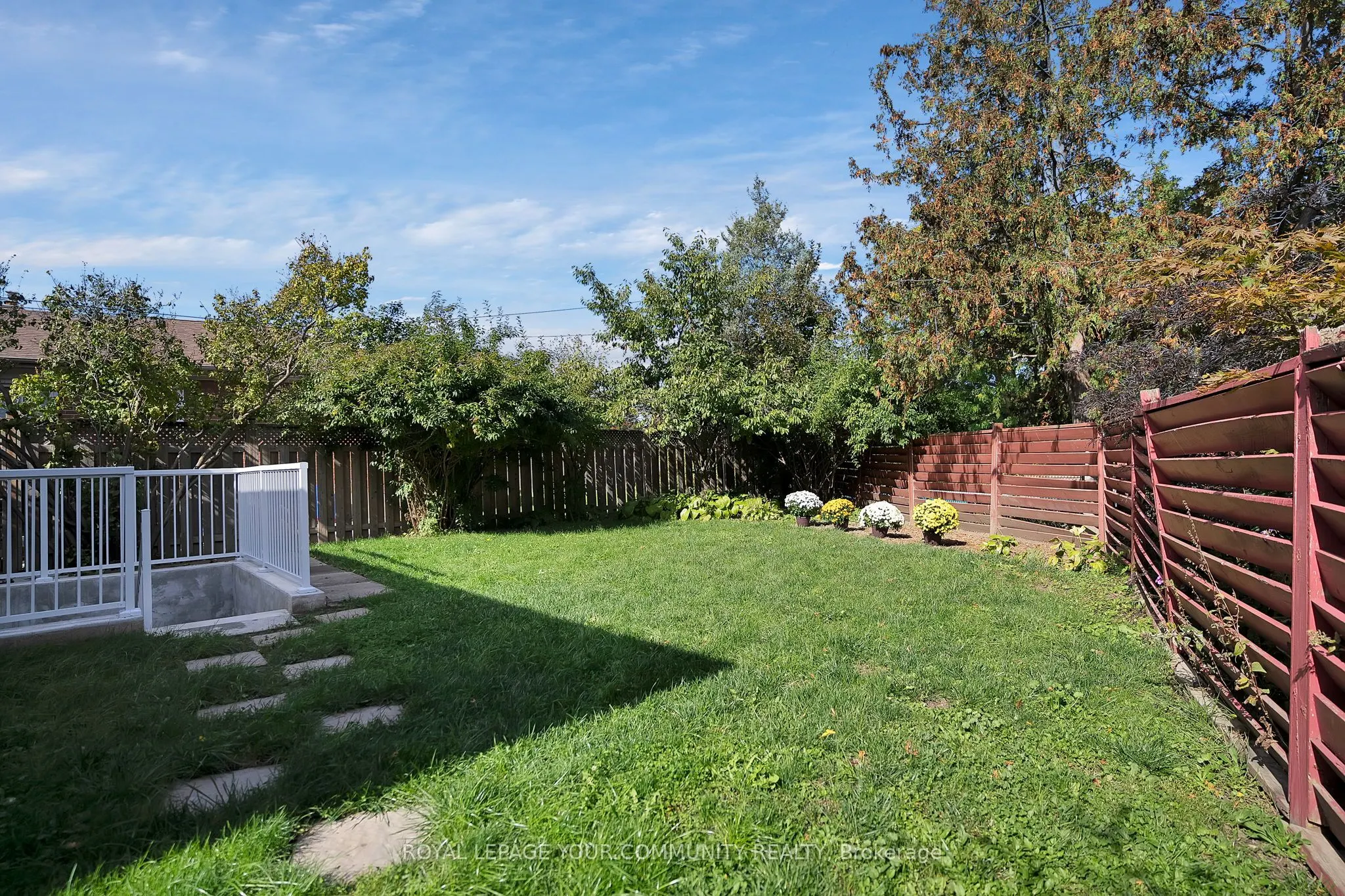 651 Burnhamthorpe Road