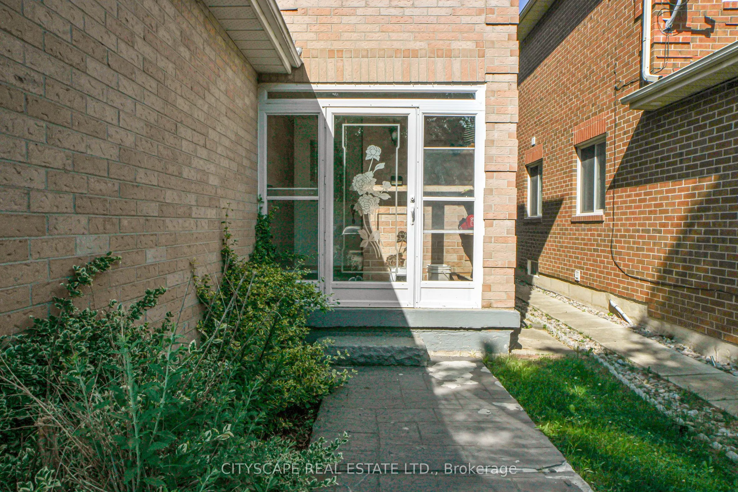 35 Letty Avenue